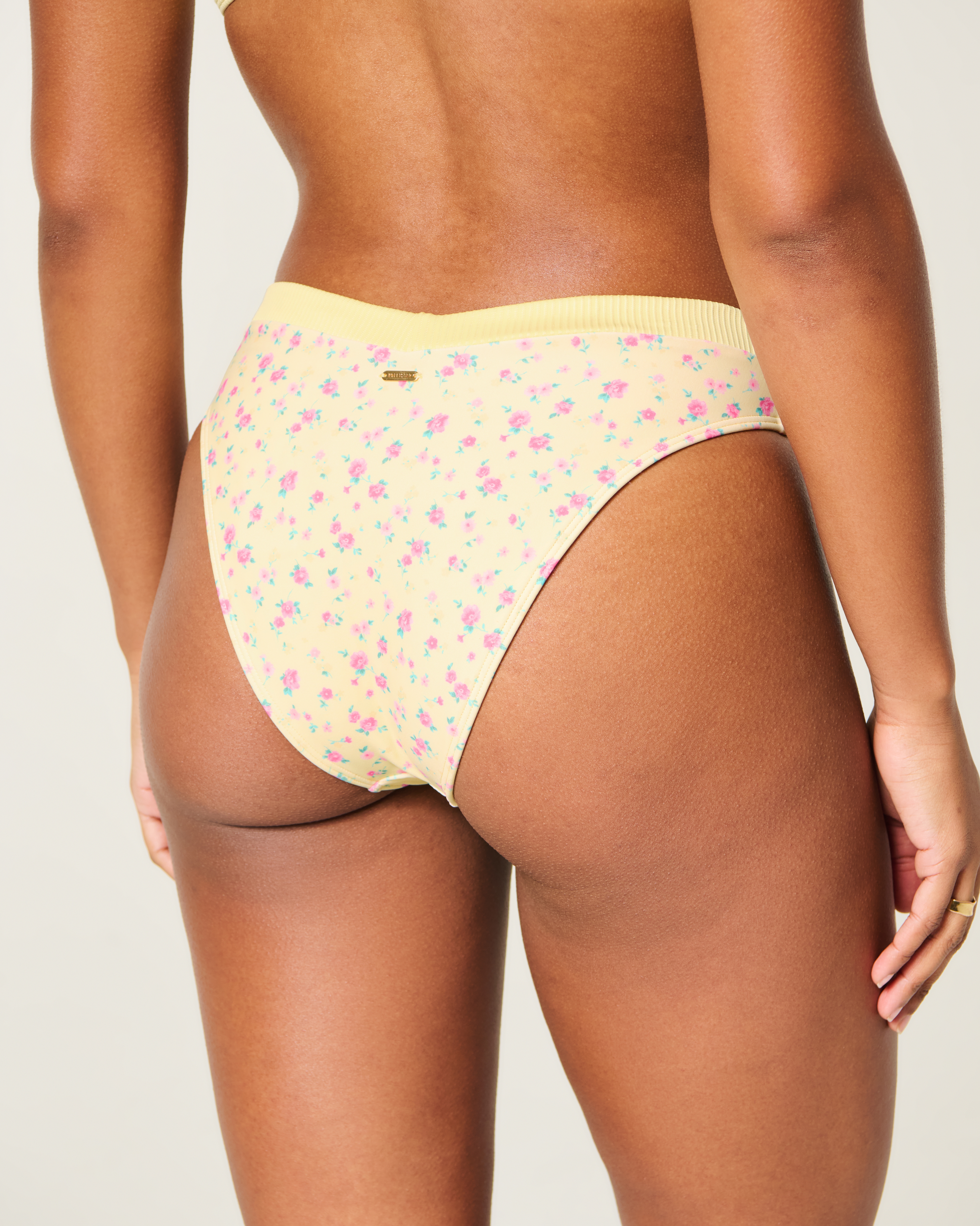 Низ бикини Curvy V-Waist, крой чики, высокая посадка — Hollister — фото 3