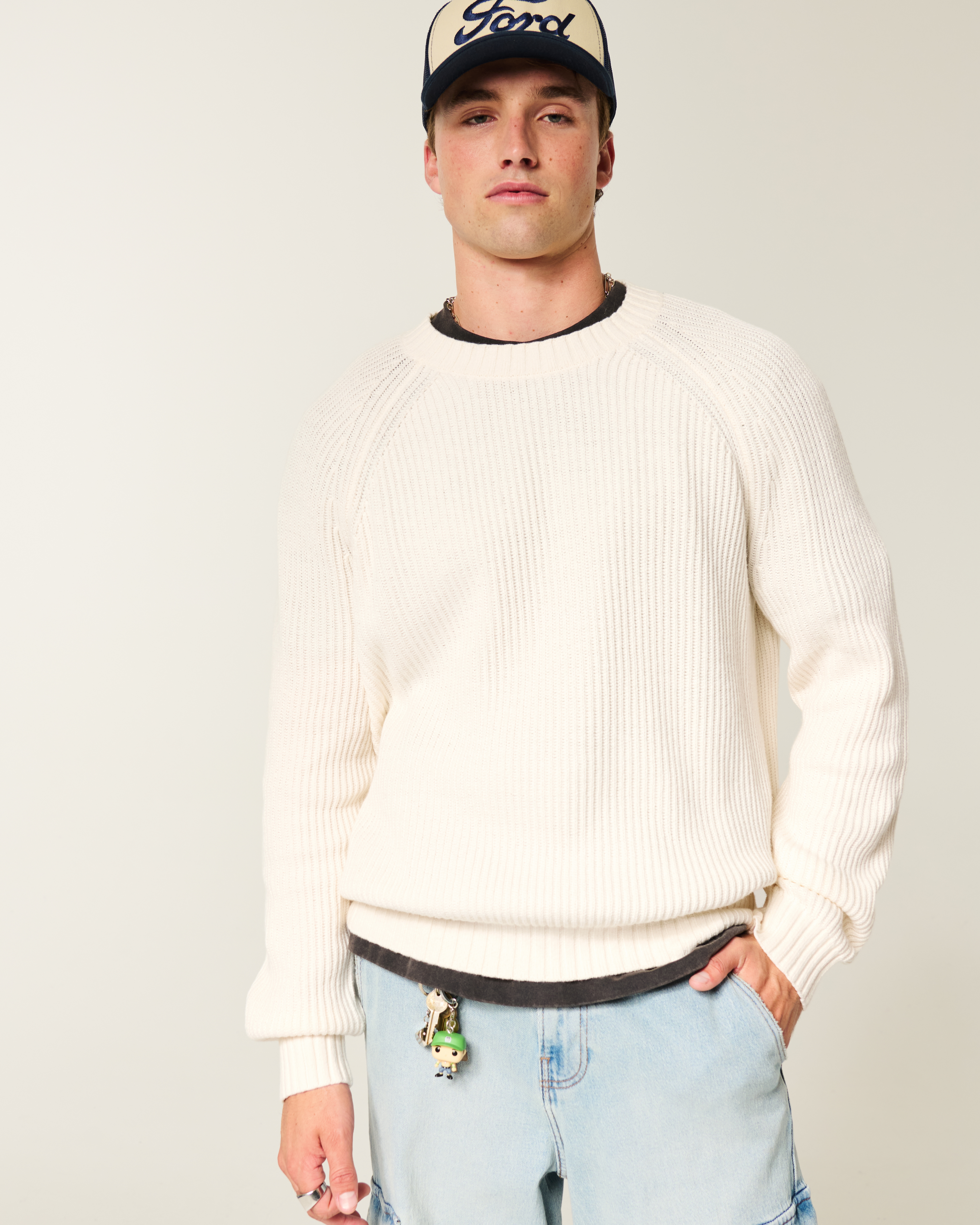 Мужские свитеры Hollister Boxy Washed Crew Sweater — фото 2