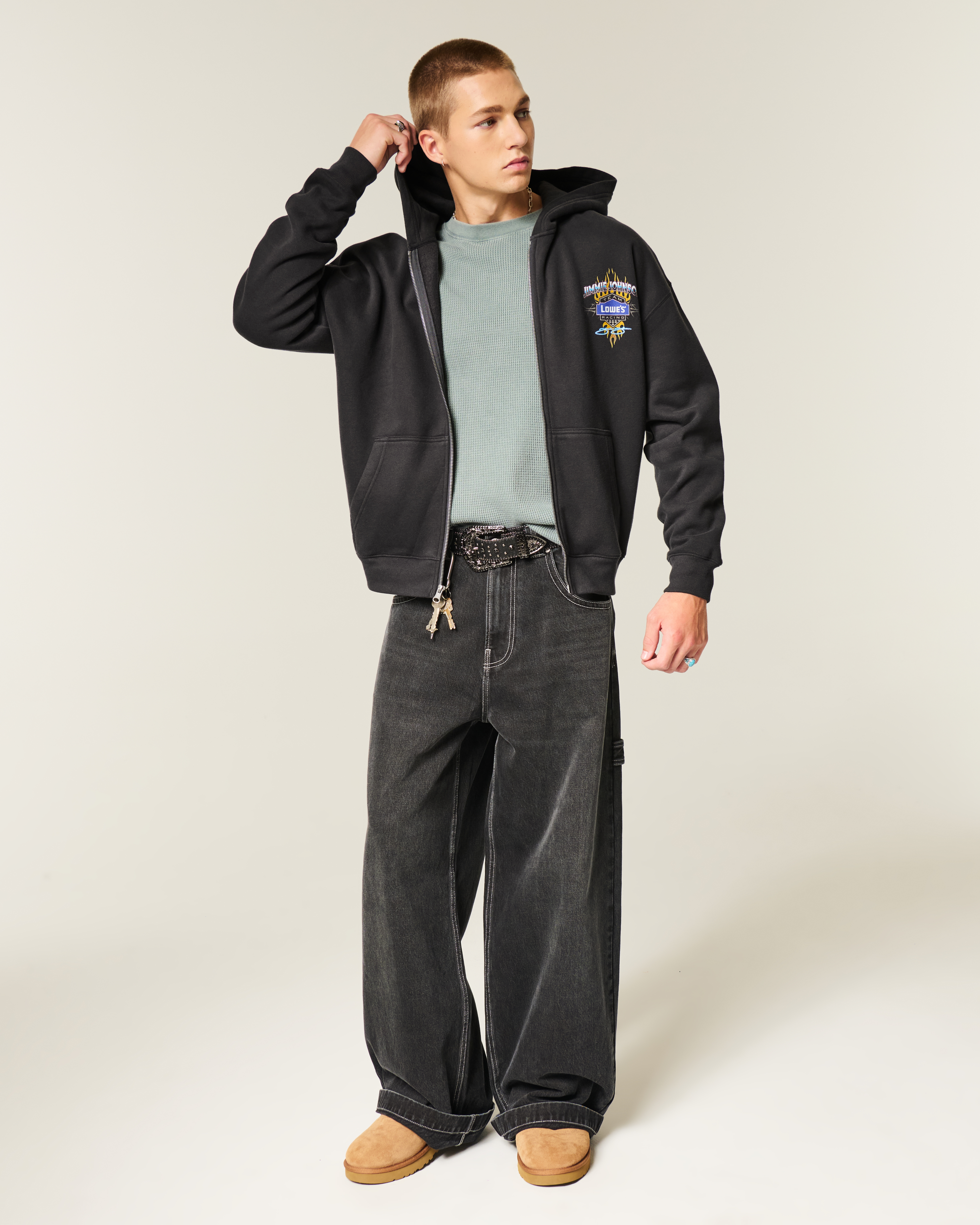 Мужские худи Hollister Boxy Zip-Up Shelby Graphic — фото 3