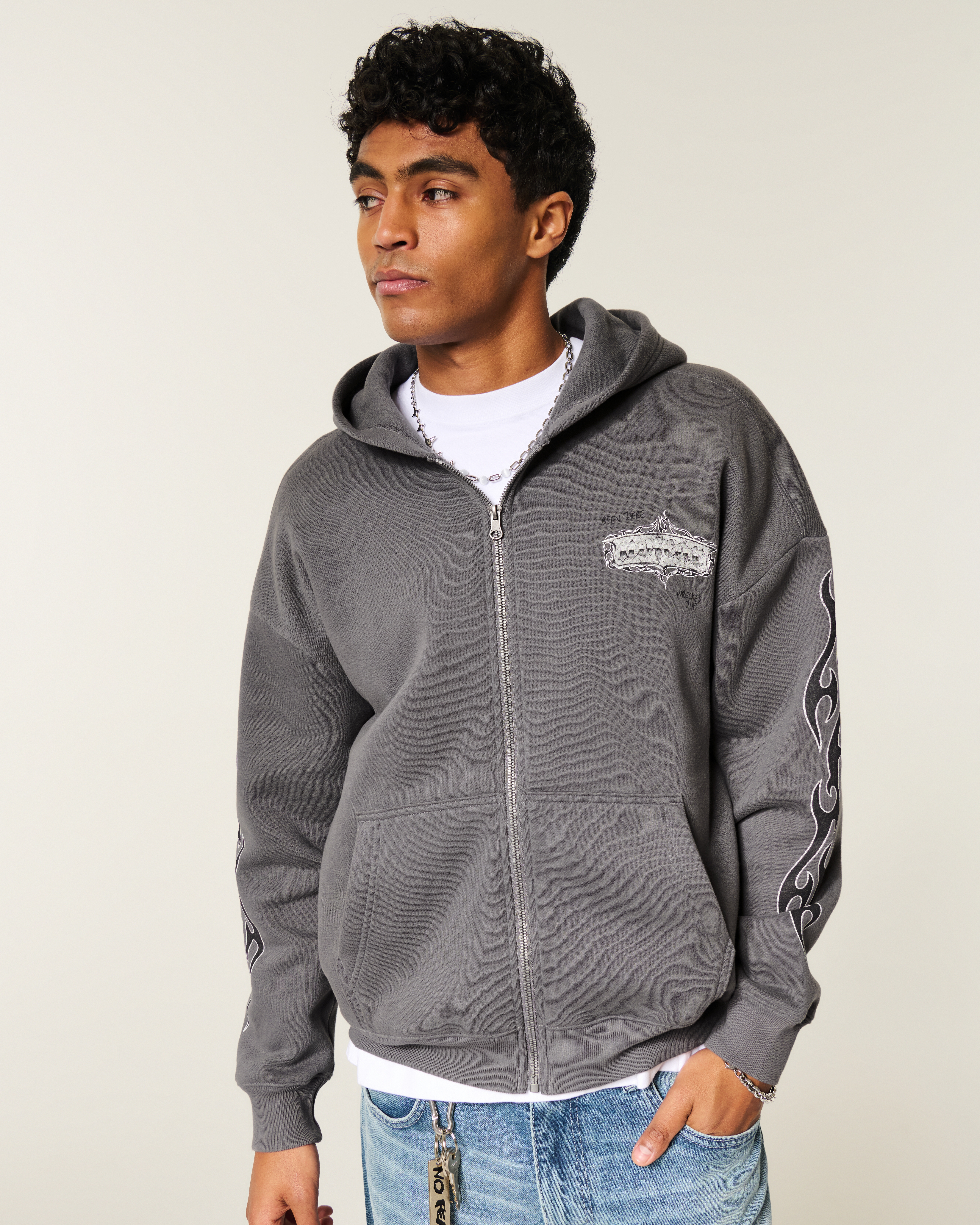 Мужское худи Hollister Boxy Zip-Up No Fear Graphic Camo, цвет: Тёмный серый — фото 3