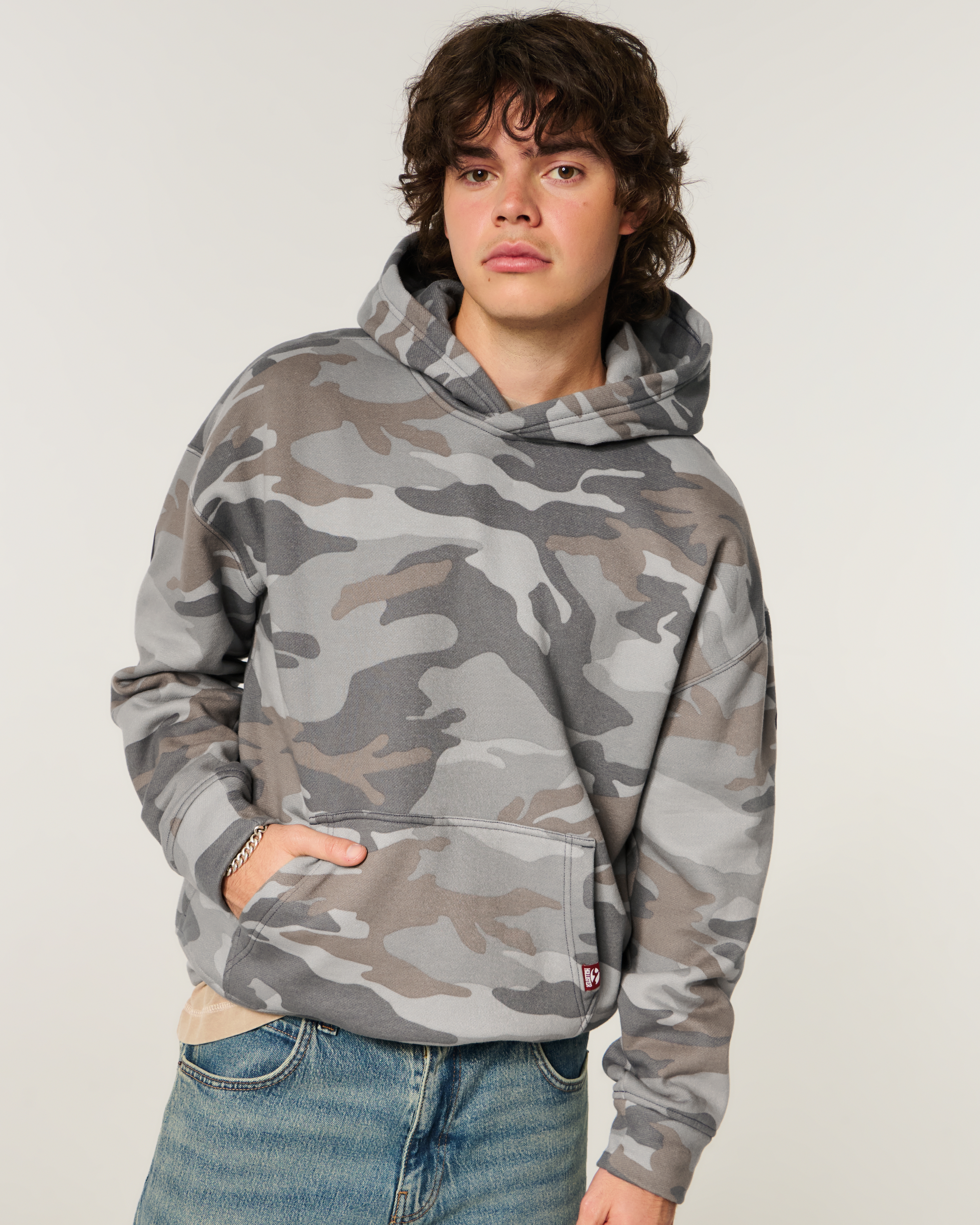 Мужские худи Hollister Boxy Camo Logo Graphic — фото 3