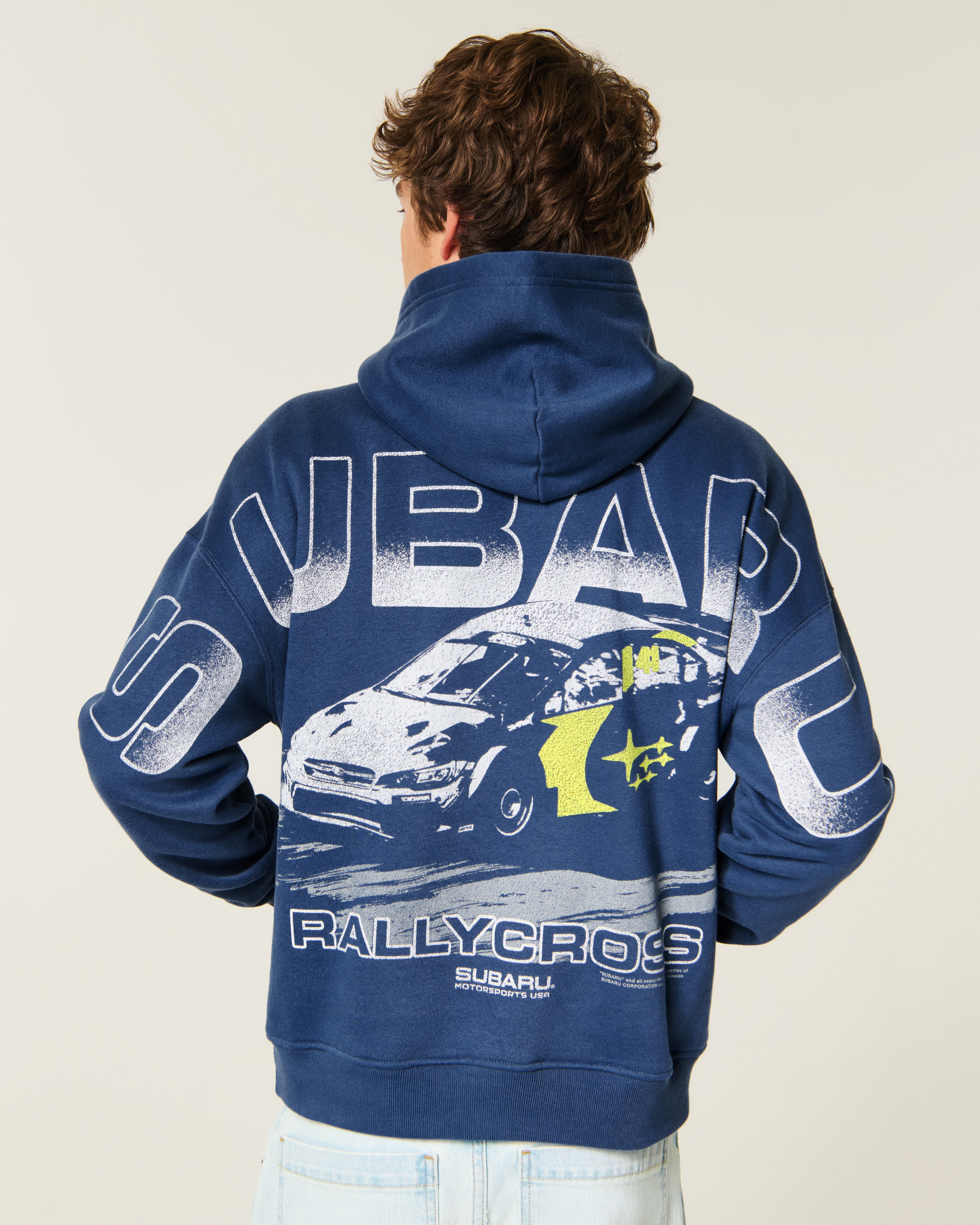 Мужское худи Hollister Feel Good Boxy Subaru Graphic, цвет: Тёмный синий — фото 2