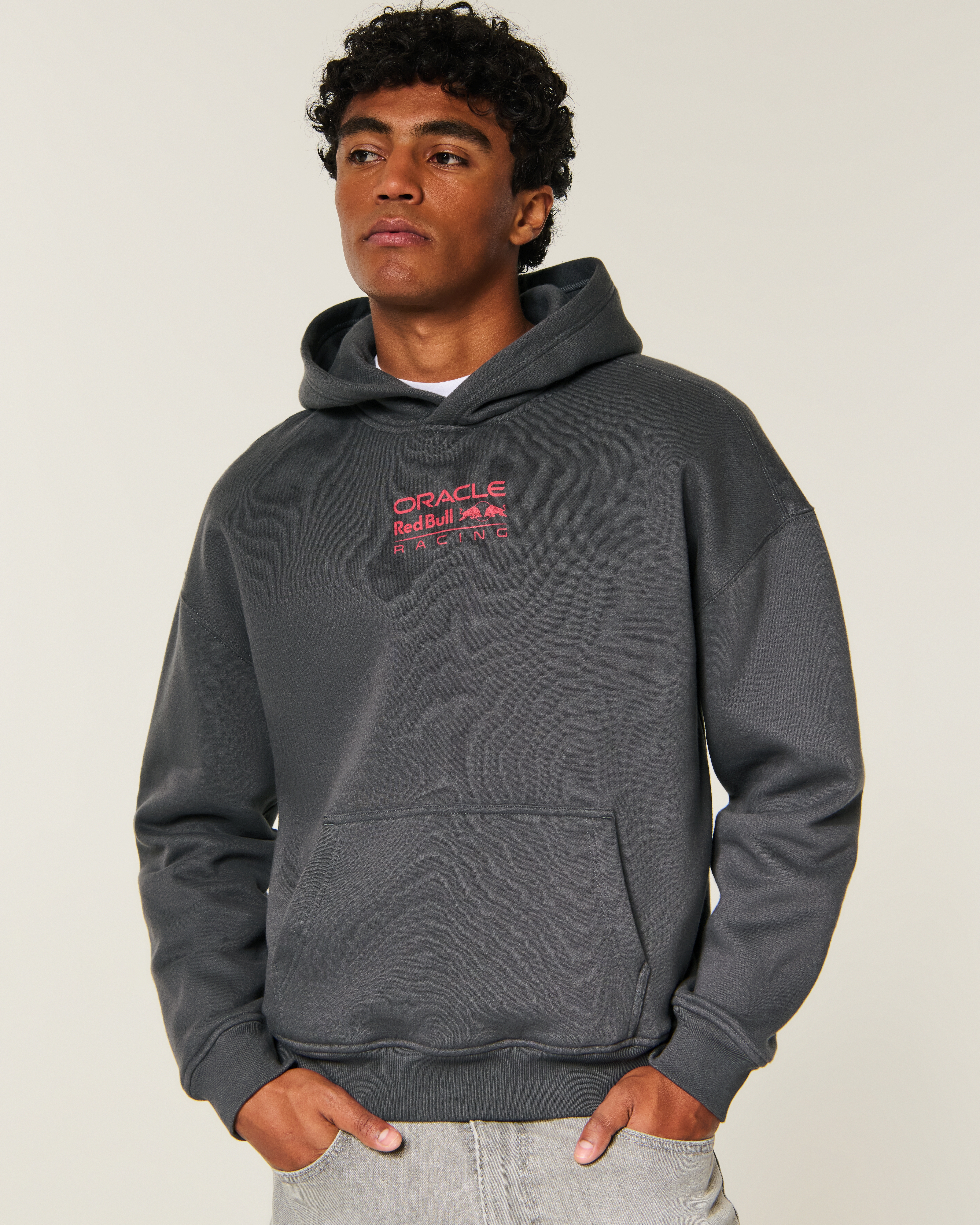 Мужские худи Hollister Boxy Oracle Red Bull Racing Graphic — фото 3