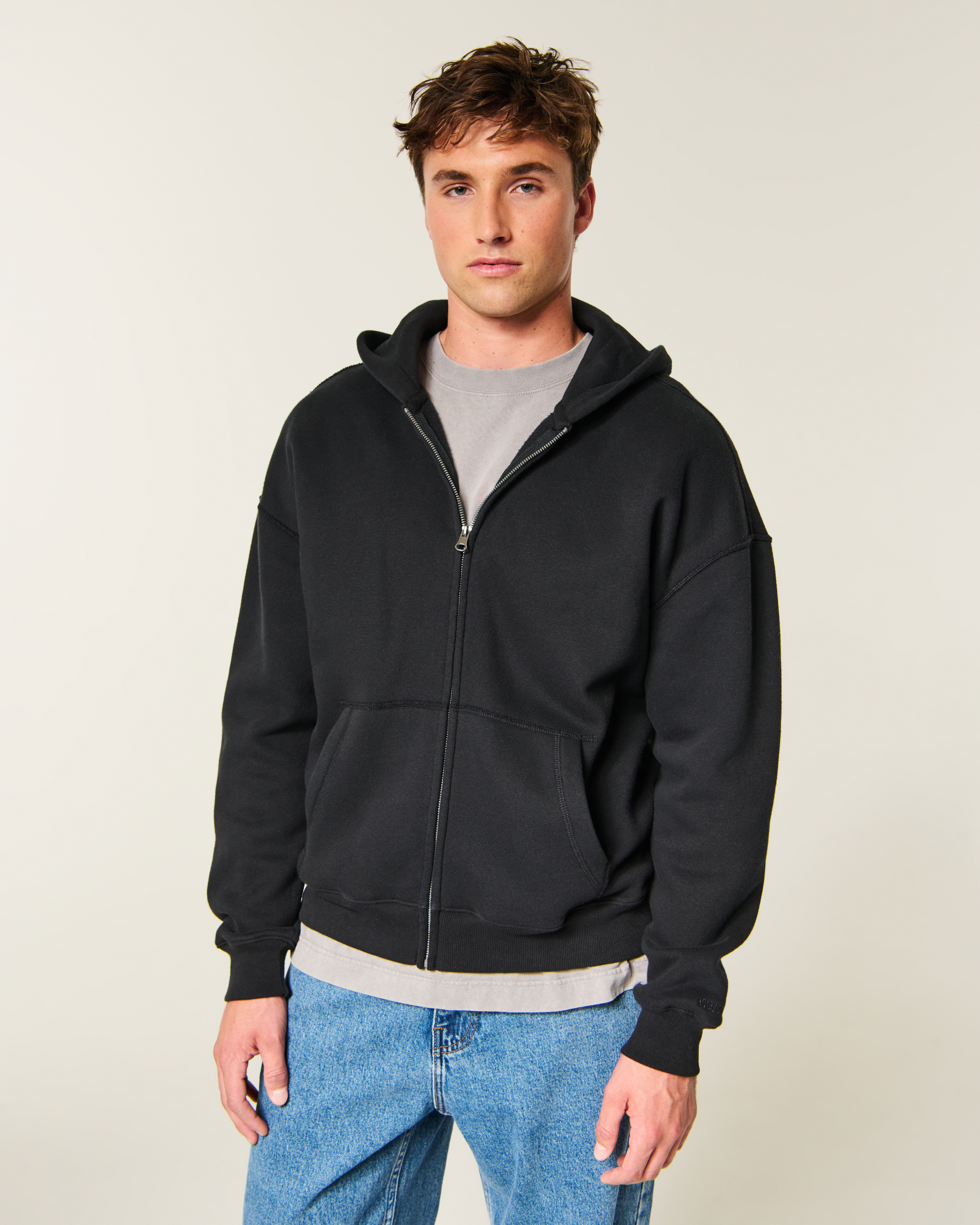 Мужское худи Hollister Boxy Zip-Up, цвет: Чёрный — фото 2