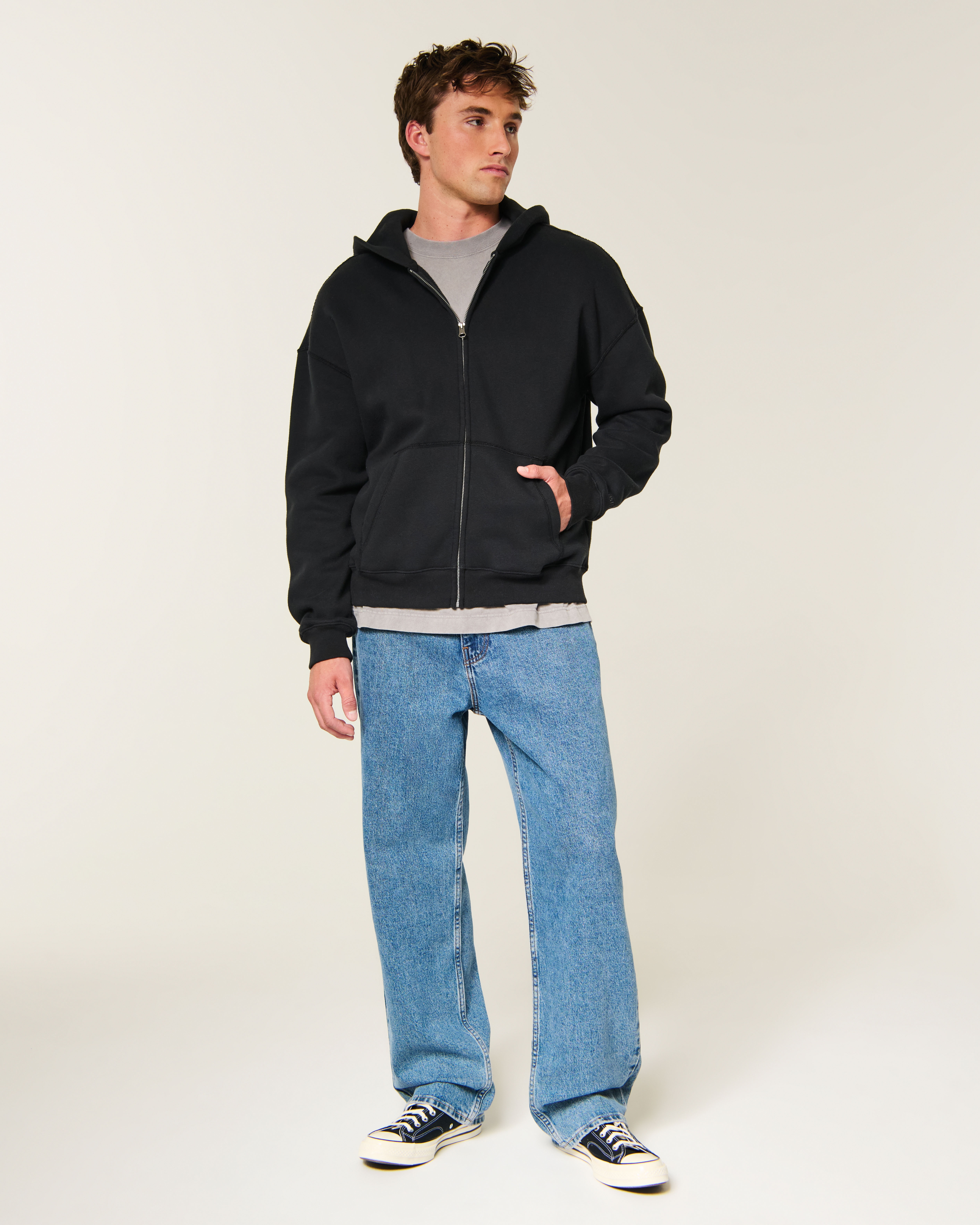 Мужское худи Hollister Boxy Zip-Up, цвет: Чёрный — фото 3