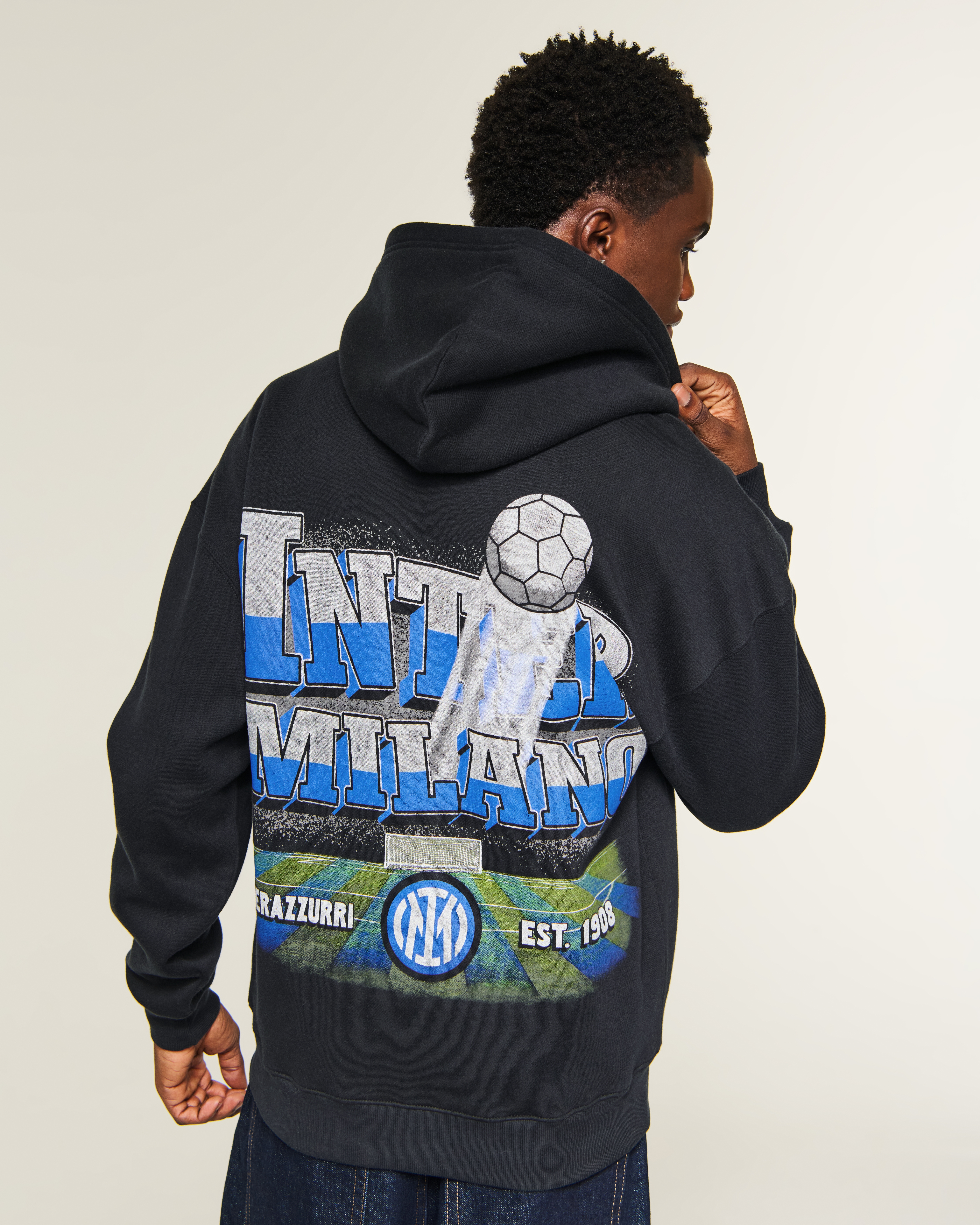 Мужское худи Hollister Zip-Up Inter Milan Graphic, цвет: Чёрный — фото 2