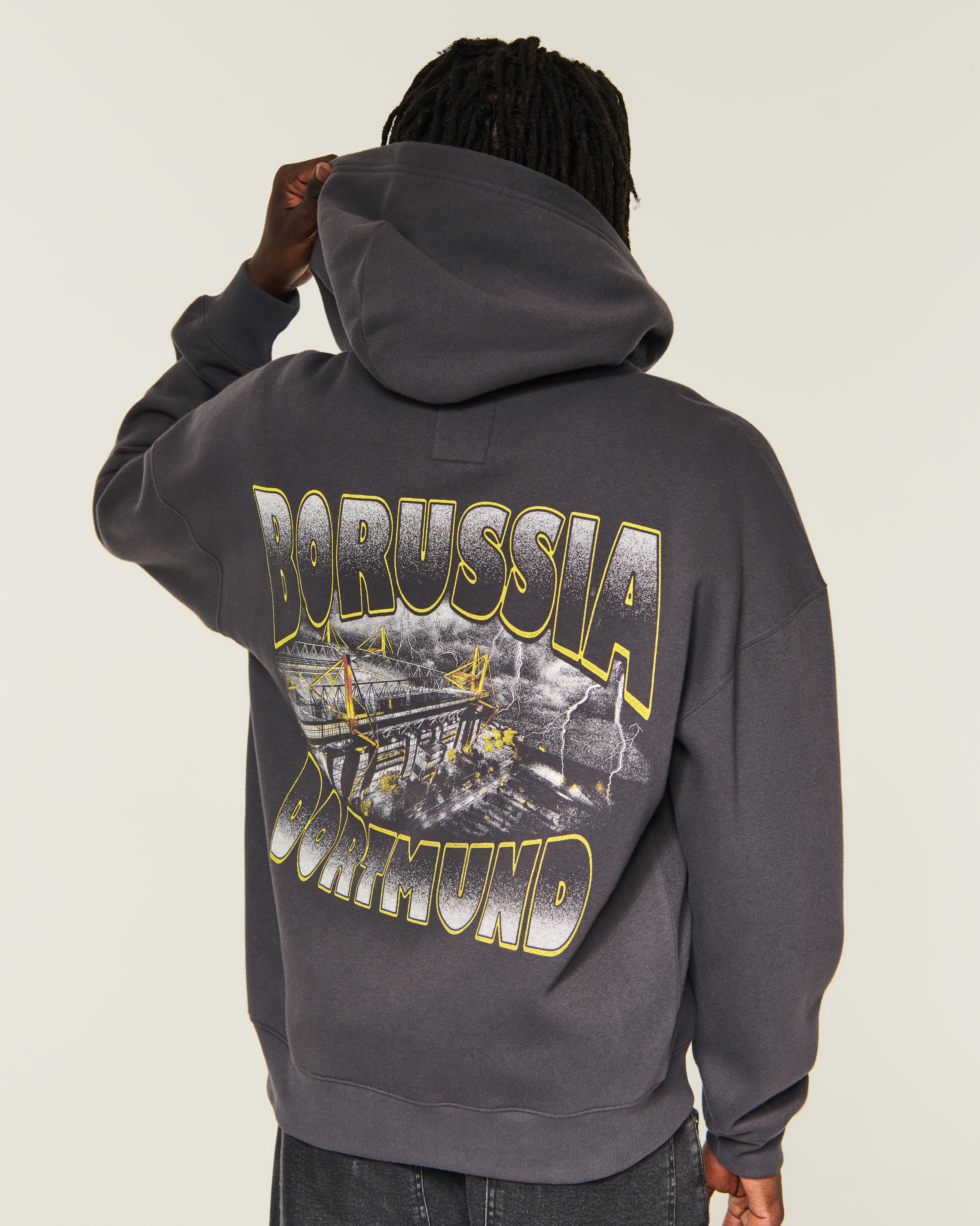 Мужское худи Hollister Zip-Up Borussia Dortmund Graphic, цвет: Чёрный — фото 2