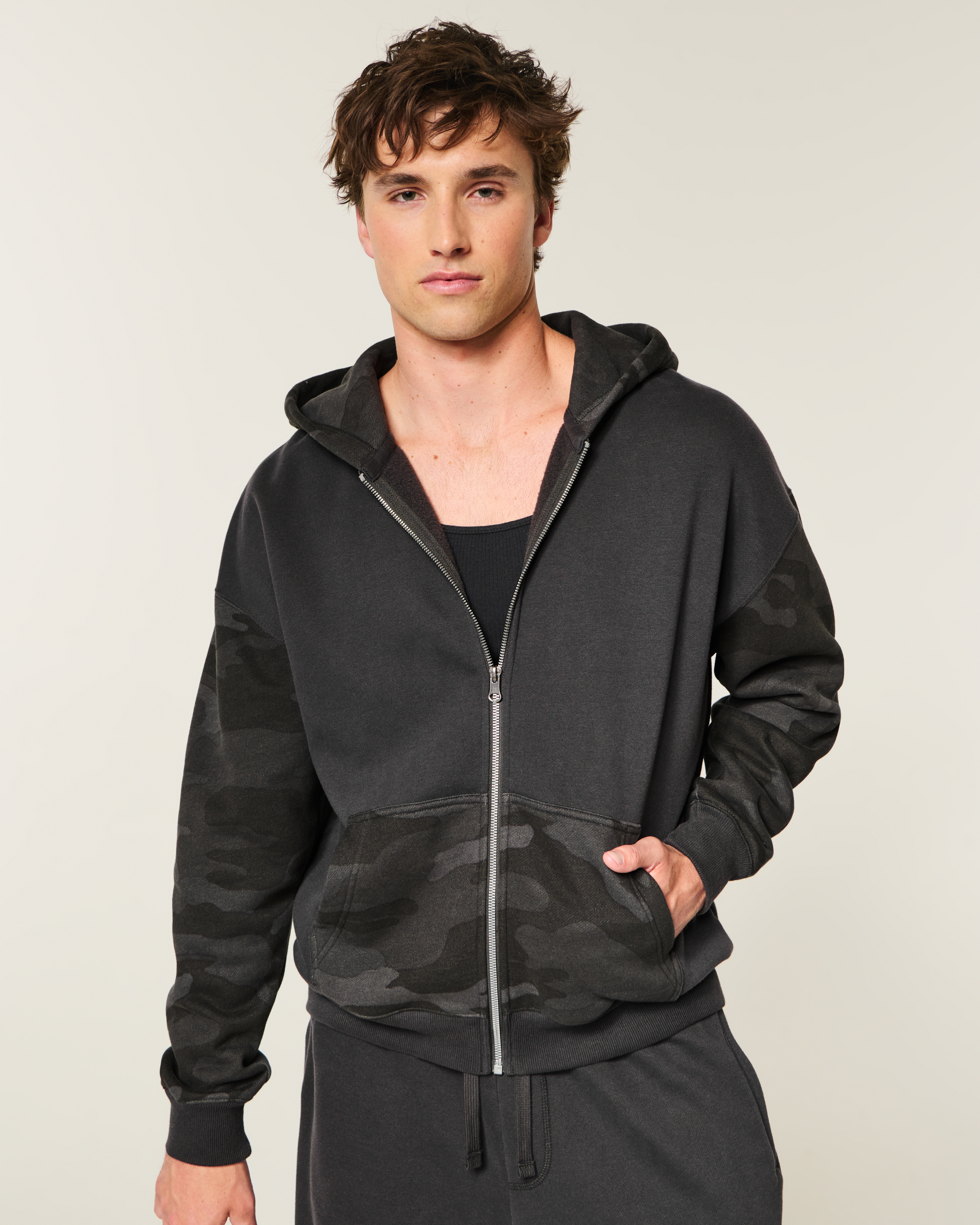 Мужские худи Hollister Boxy Camo Zip-Up — фото 2