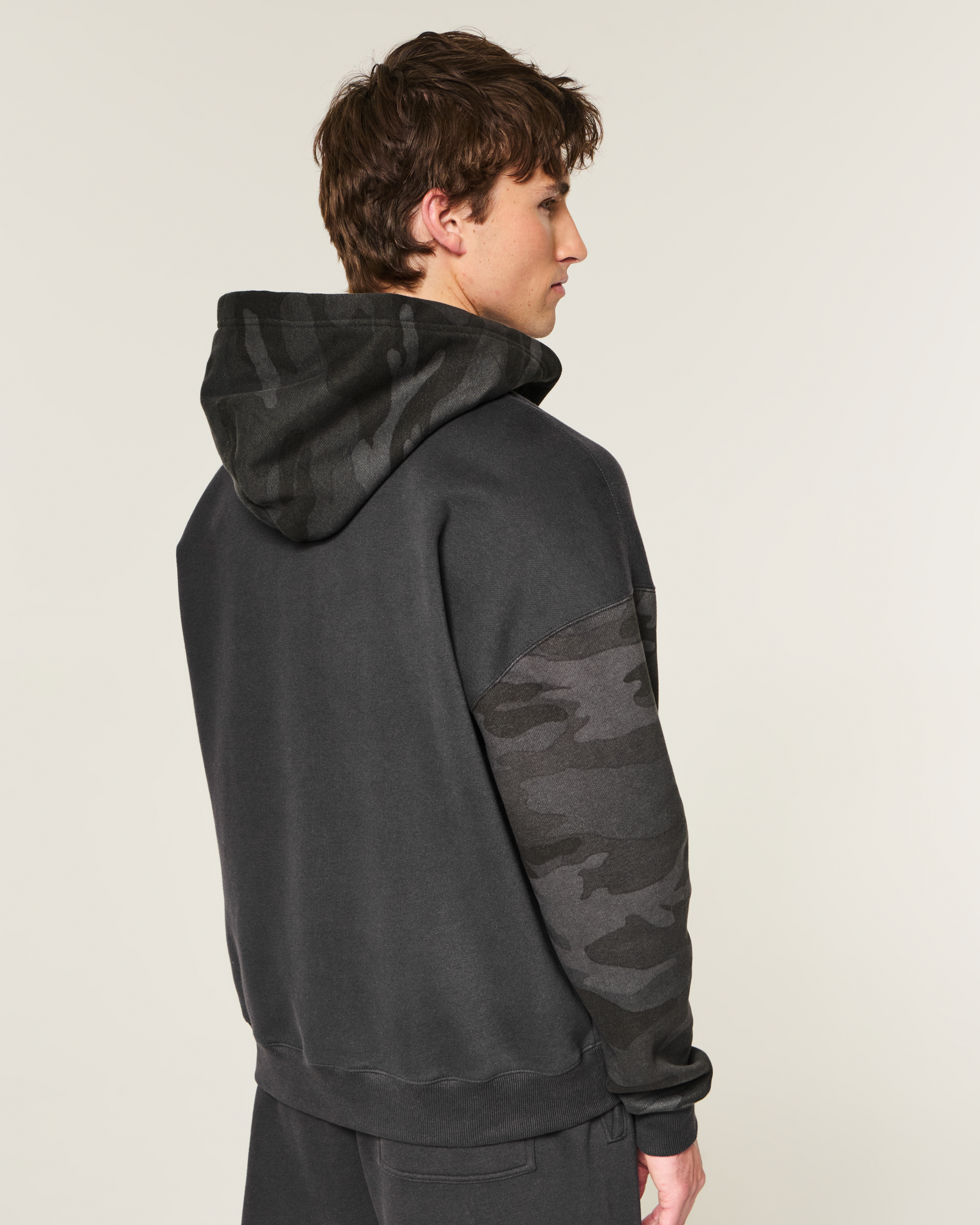 Мужские худи Hollister Boxy Camo Zip-Up — фото 3