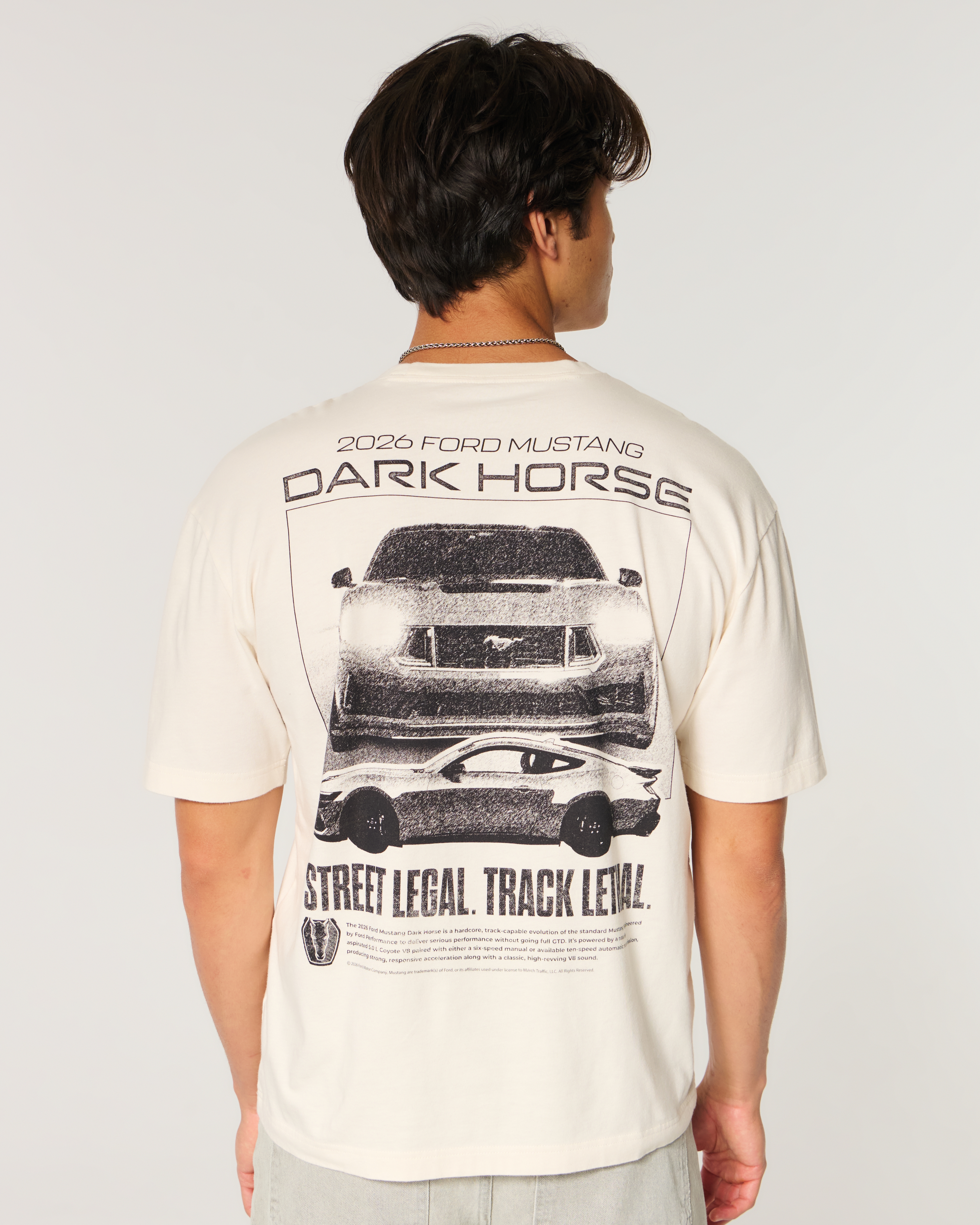 Мужская футболка Hollister Boxy Ford Mustang Dark Horse Graphic, цвет: Кремовый — фото 2