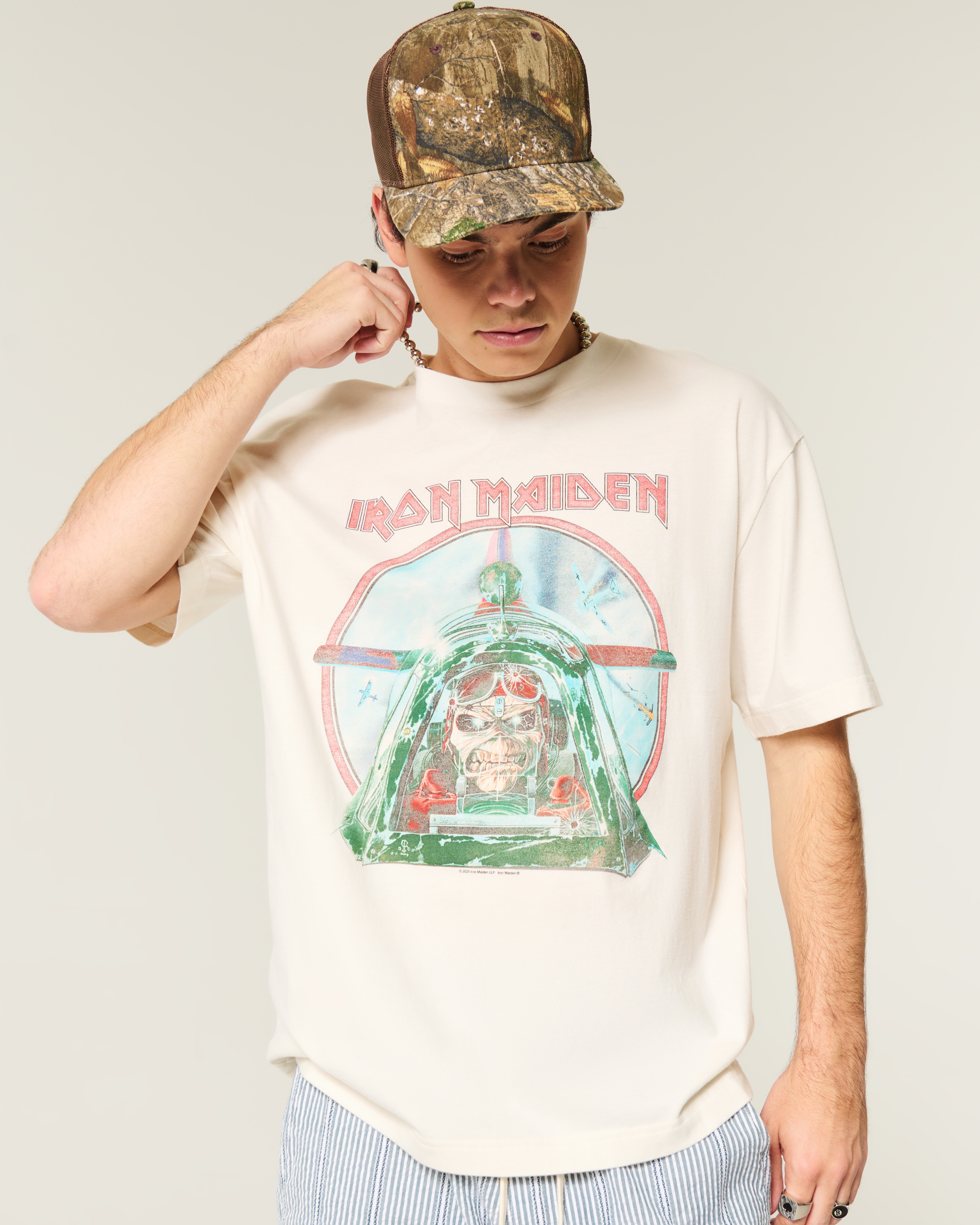 Мужские футболки Hollister Boxy Rob Zombie Graphic Tee — фото 2