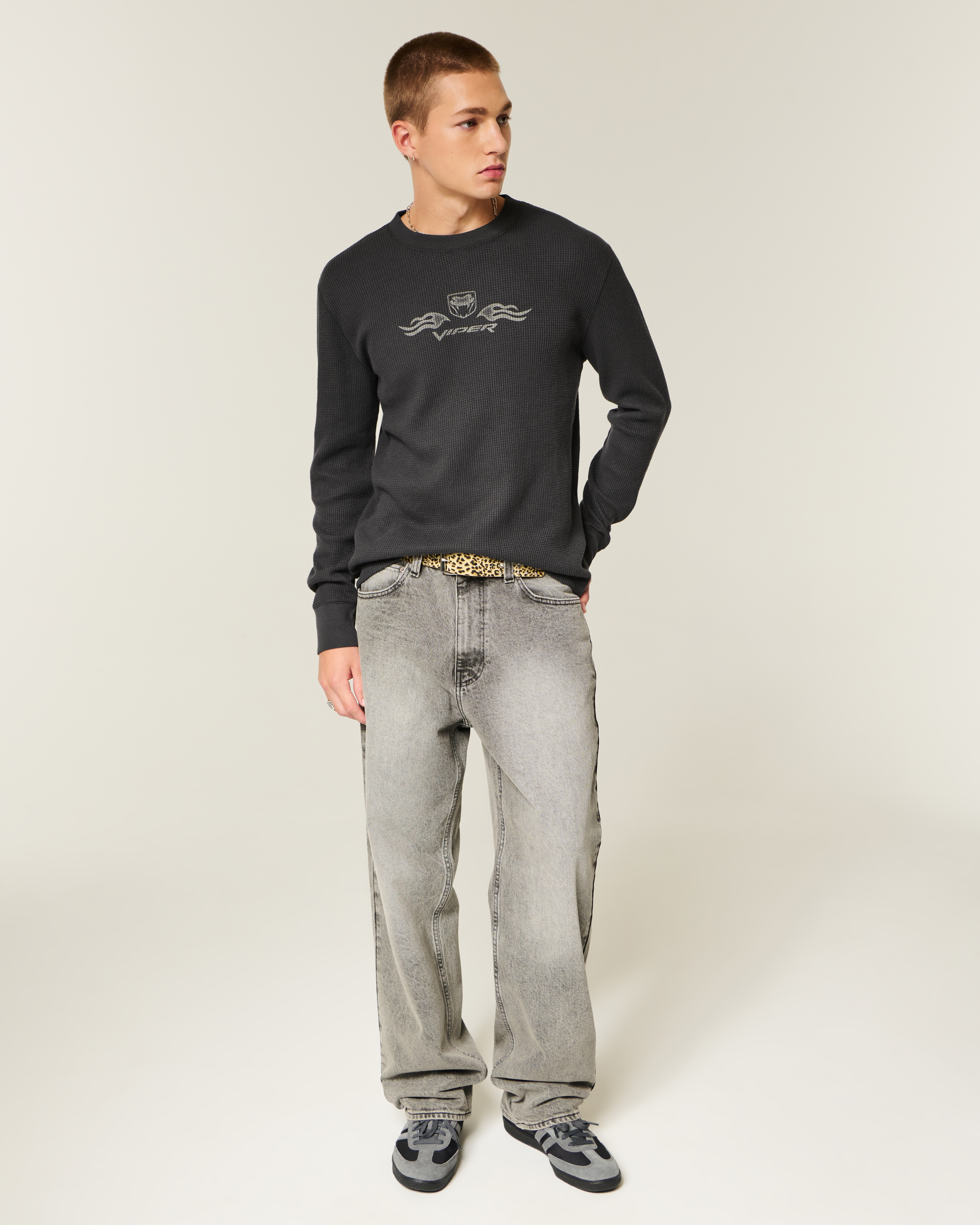 Мужские рубашки Hollister Thermal Dodge Viper Graphic Shirt — фото 3