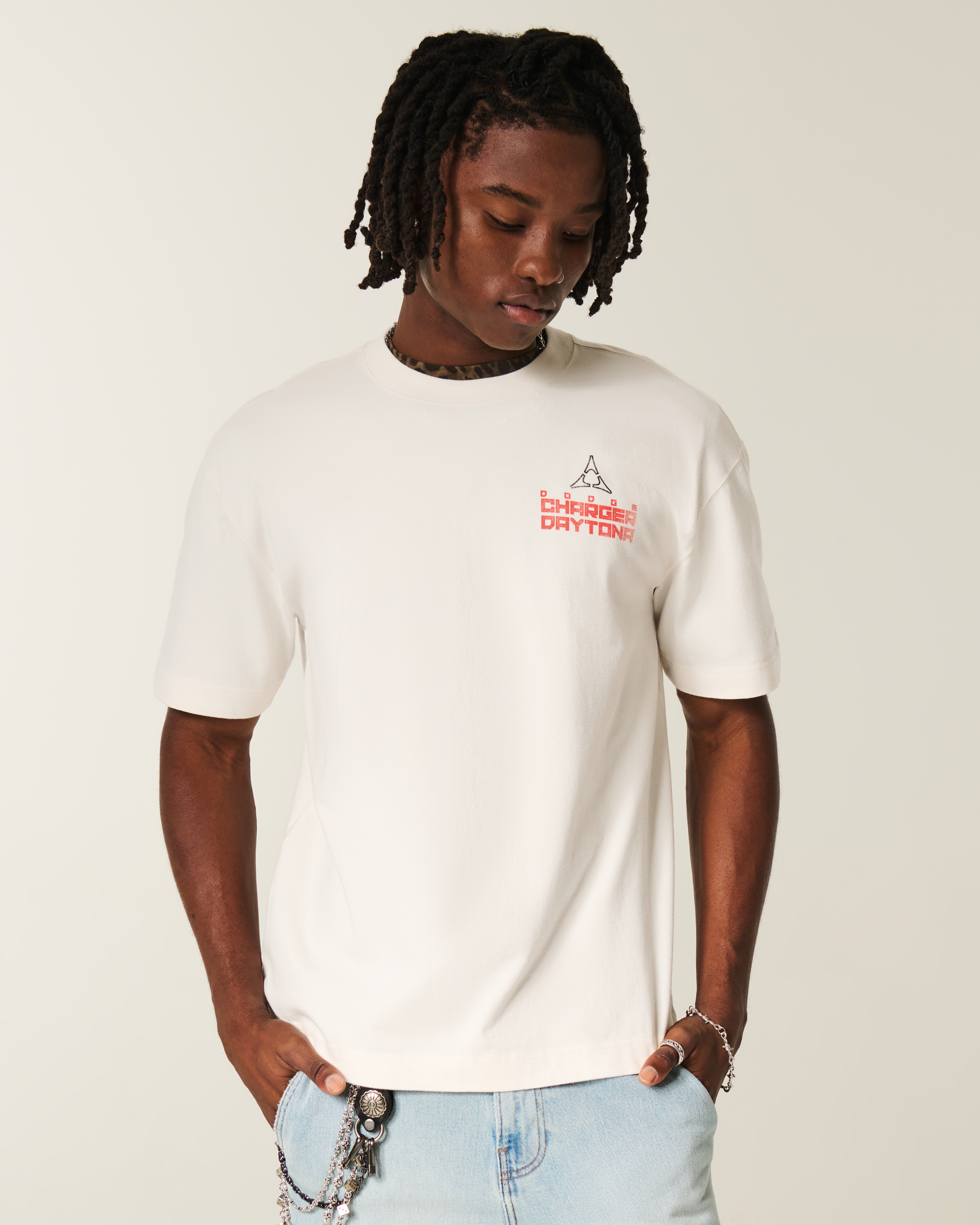 Мужские футболки Hollister Boxy Heavyweight Dodge Charger Daytona Graphic Tee — фото 2