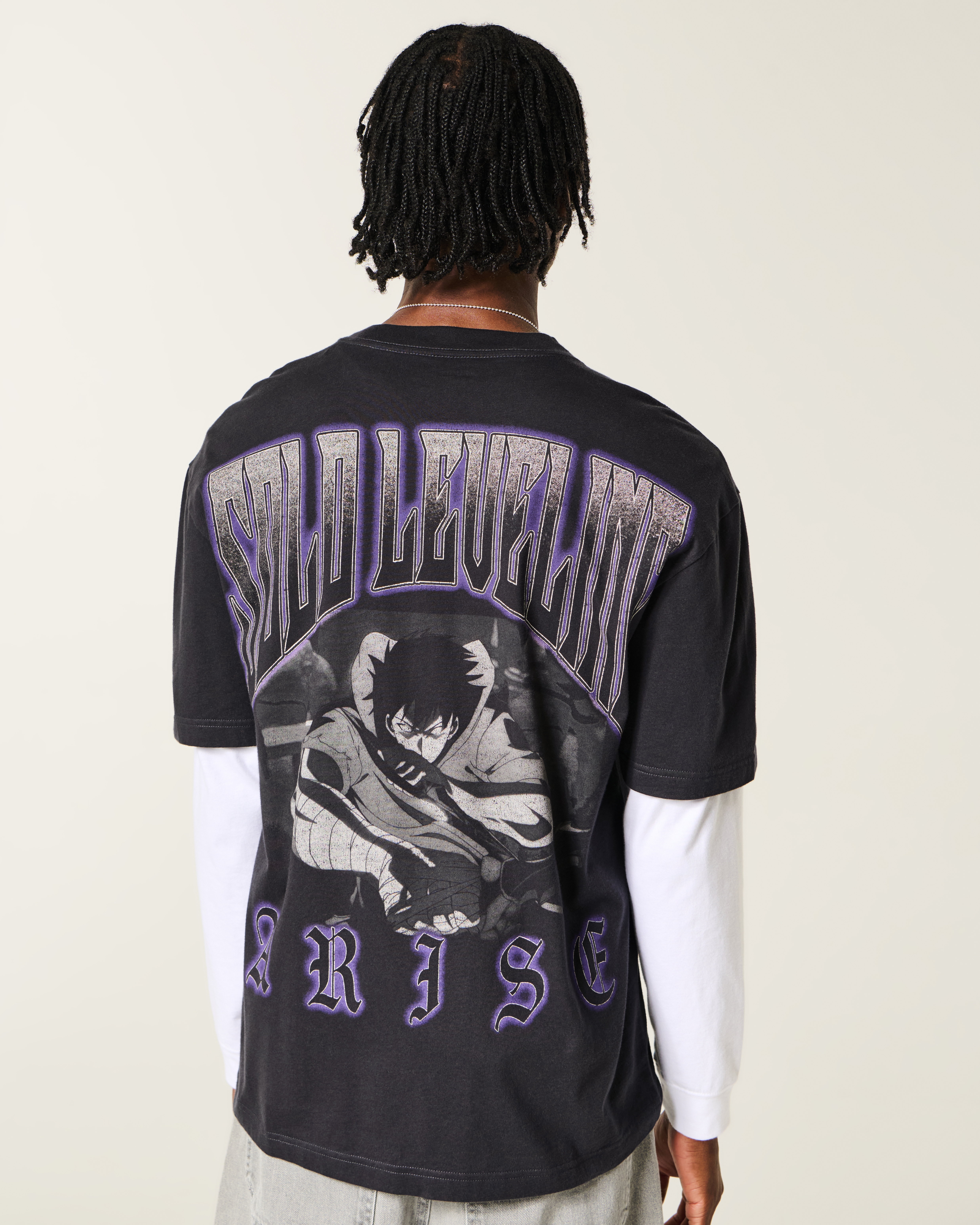 Мужские футболки Hollister Boxy Solo Leveling Graphic Tee — фото 4