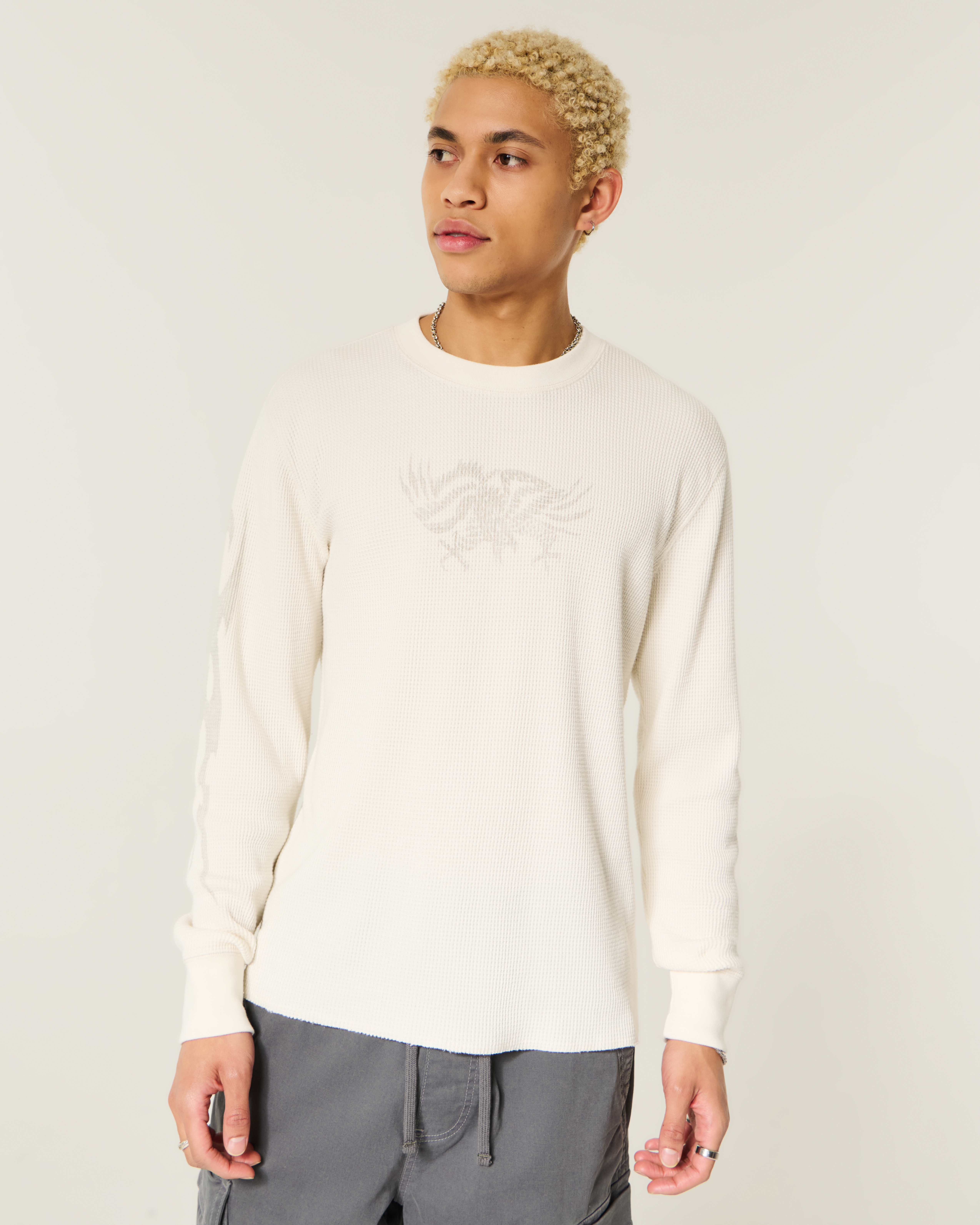 Мужская рубашка Hollister Miracle Mile Graphic Thermal, цвет: Кремовый — фото 2