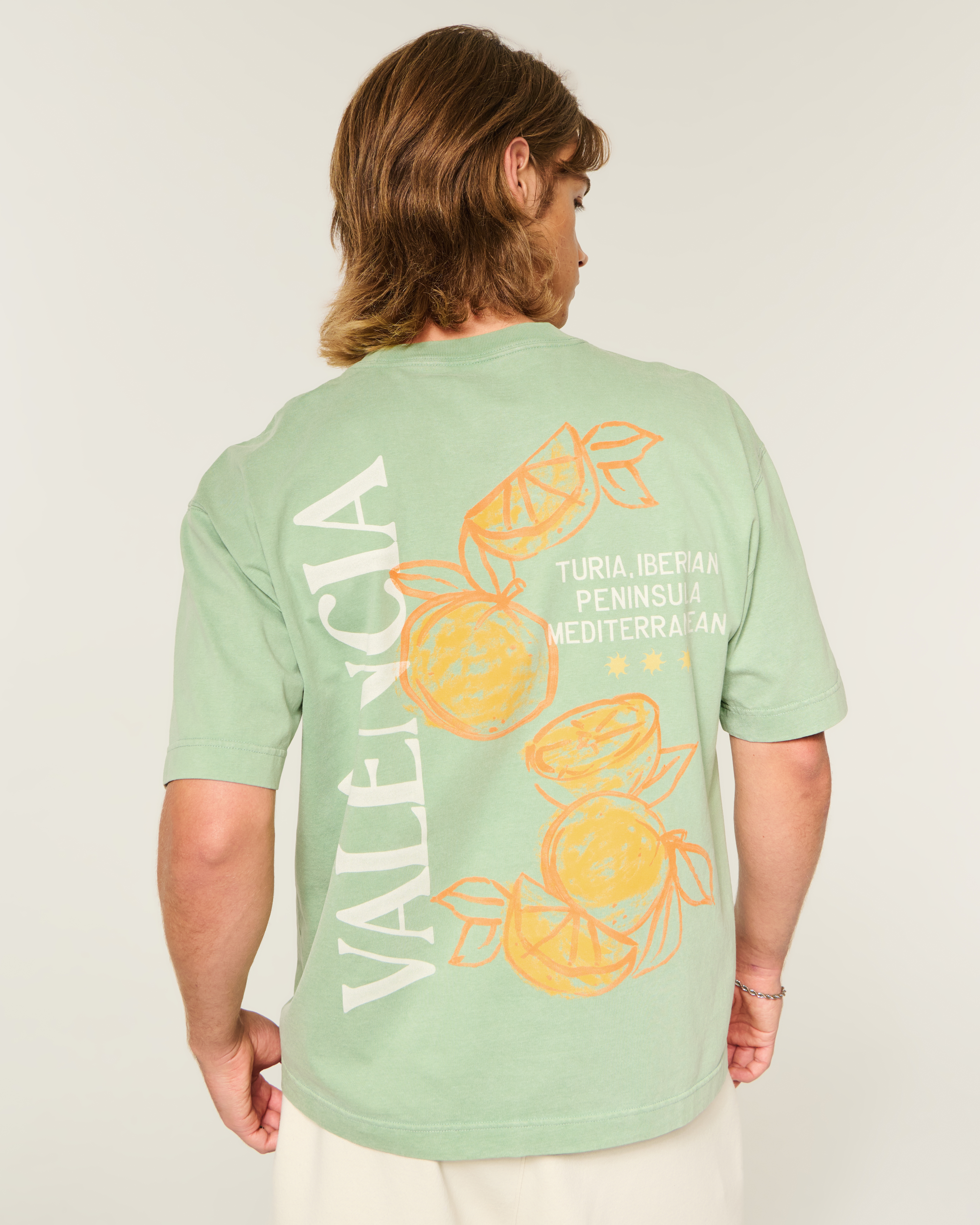 Мужская футболка Hollister Boxy Heavyweight València Spain Graphic, цвет: Зелёный — фото 2