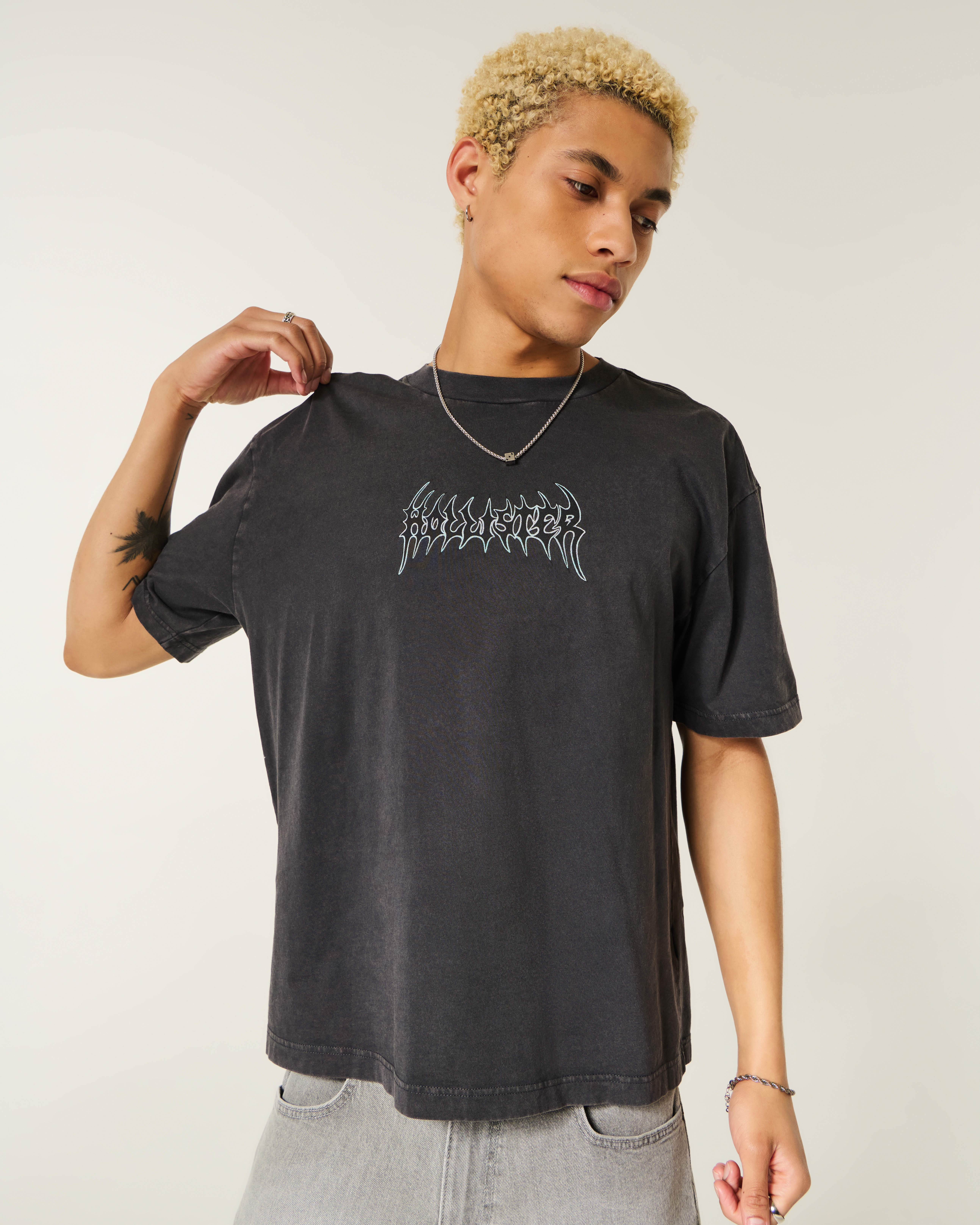 Мужские футболки Hollister Boxy Striped Logo Graphic Tee — фото 2