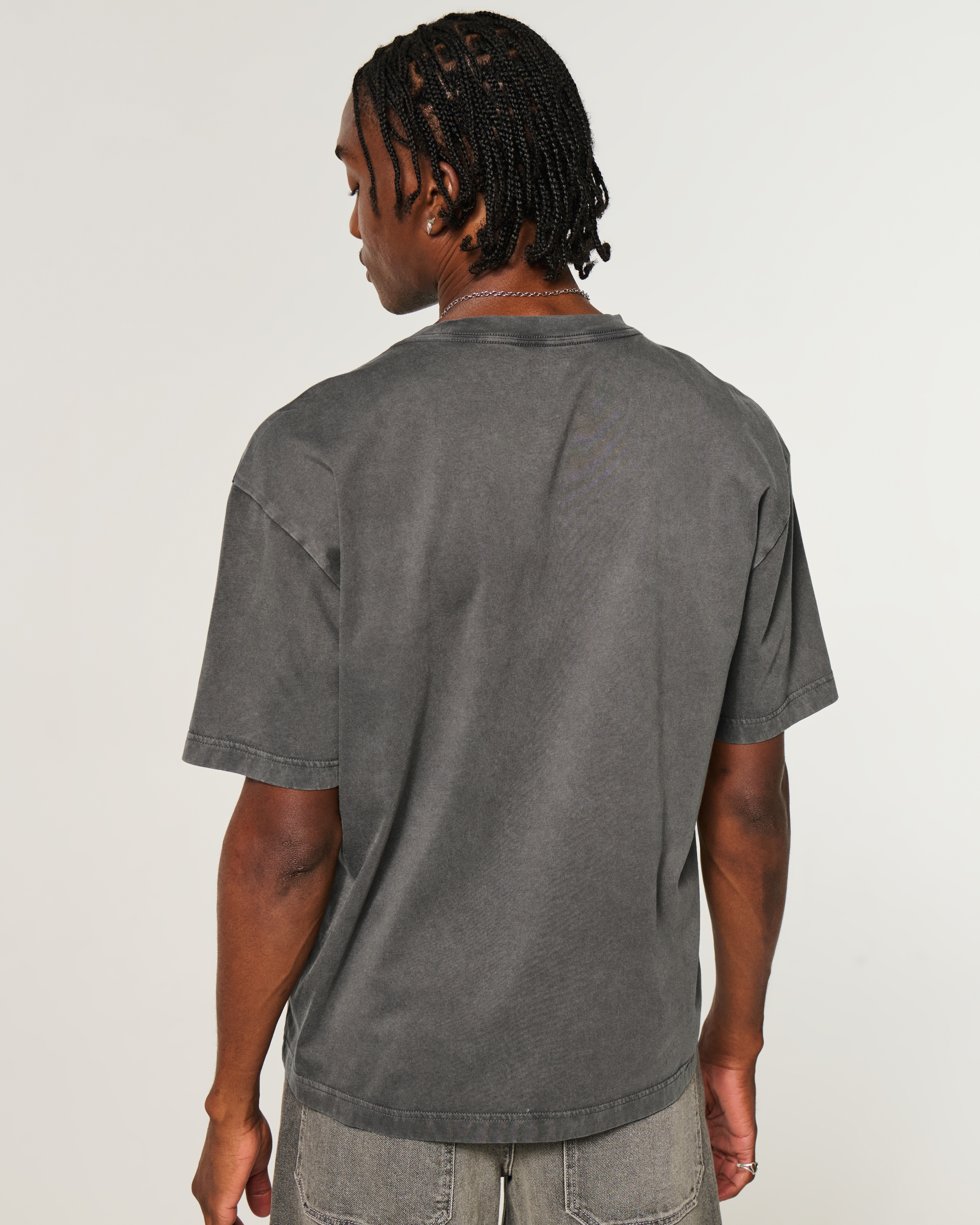 Мужские футболки Hollister Boxy Post Malone Graphic Tee — фото 3