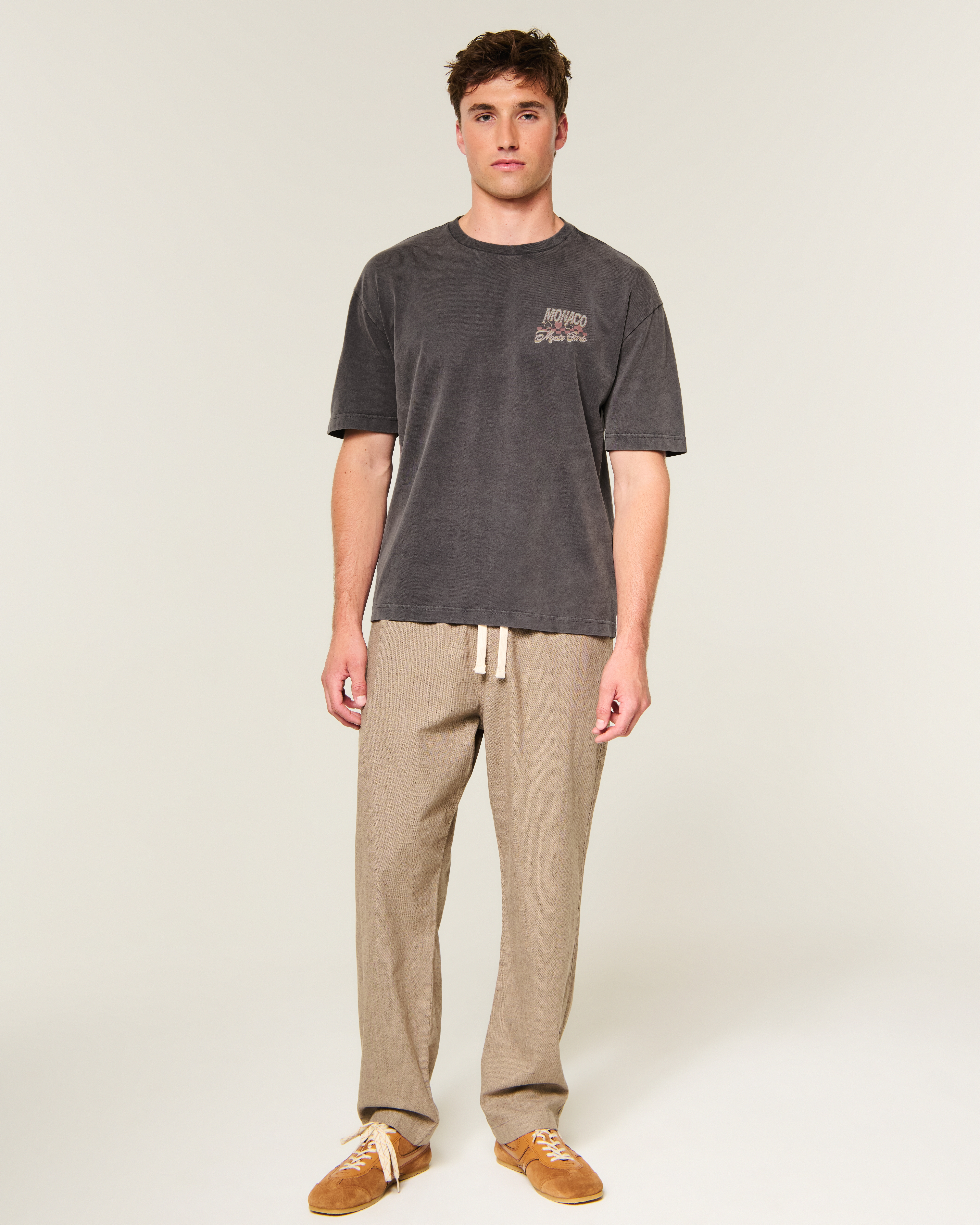 Мужские футболки Hollister Boxy Heavyweight Seville Spain Graphic Tee — фото 3