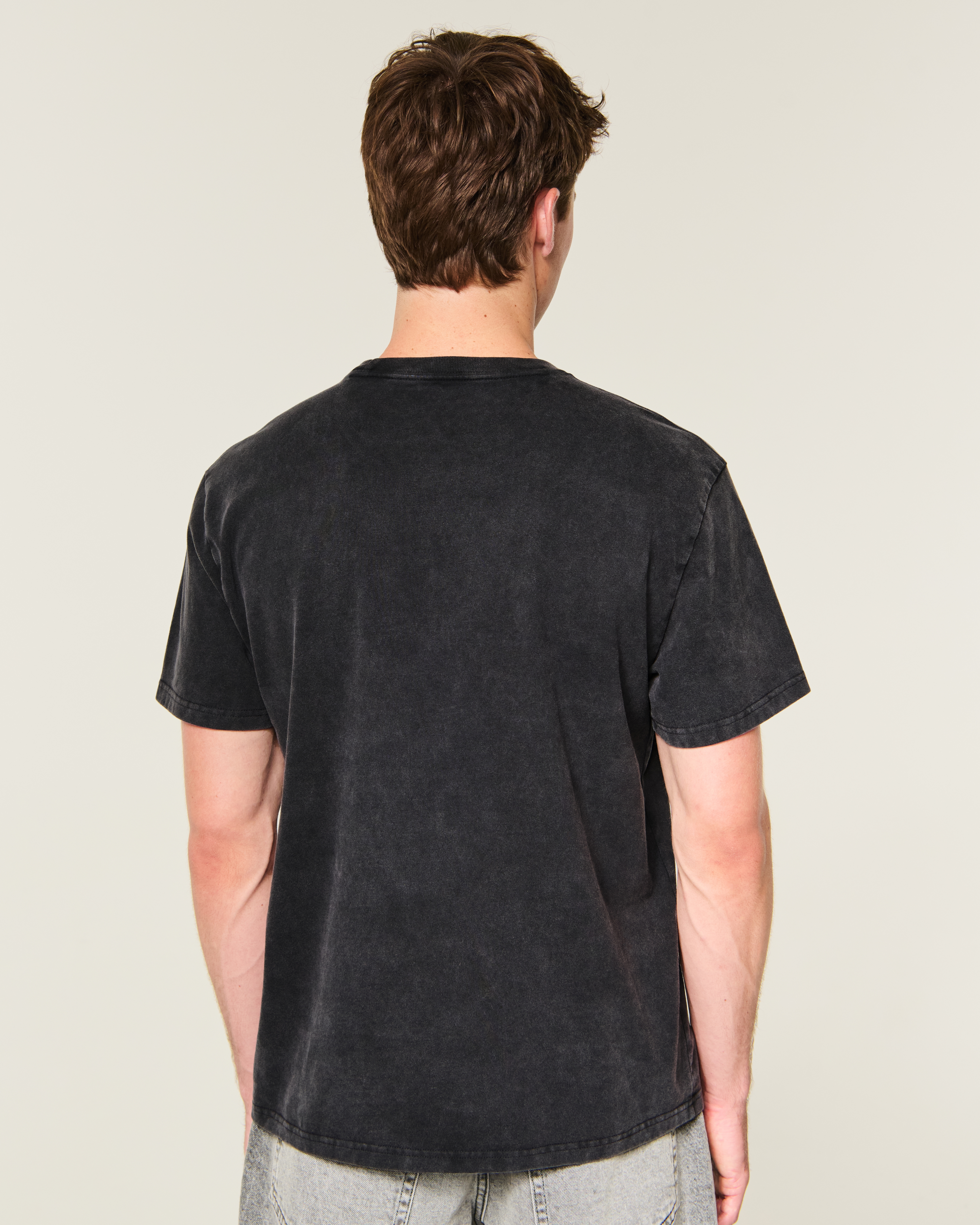 Мужские футболки Hollister Relaxed Heavyweight PlayStation Graphic Tee — фото 3