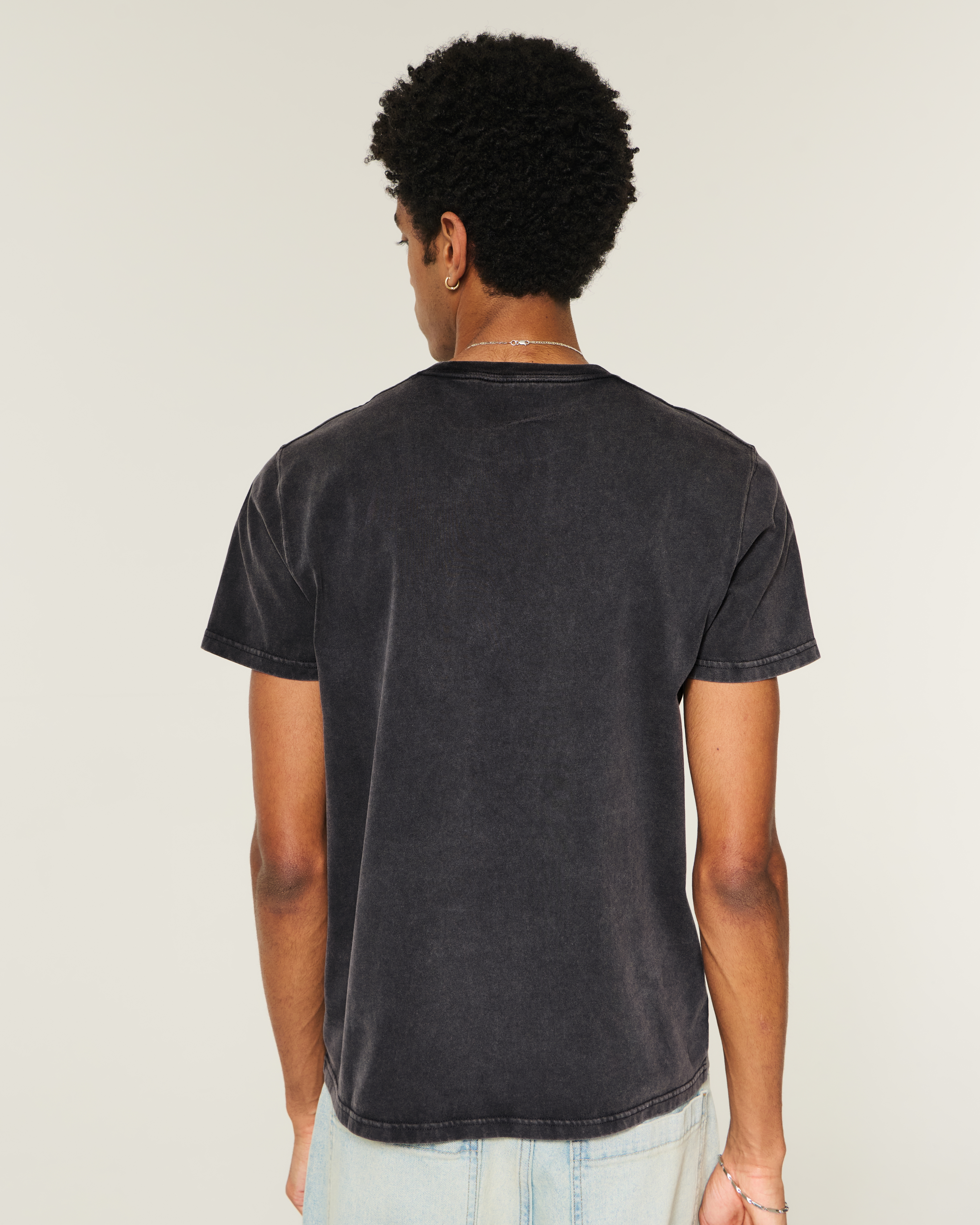 Мужские футболки Hollister Heavyweight Slim Crew T-Shirt — фото 3