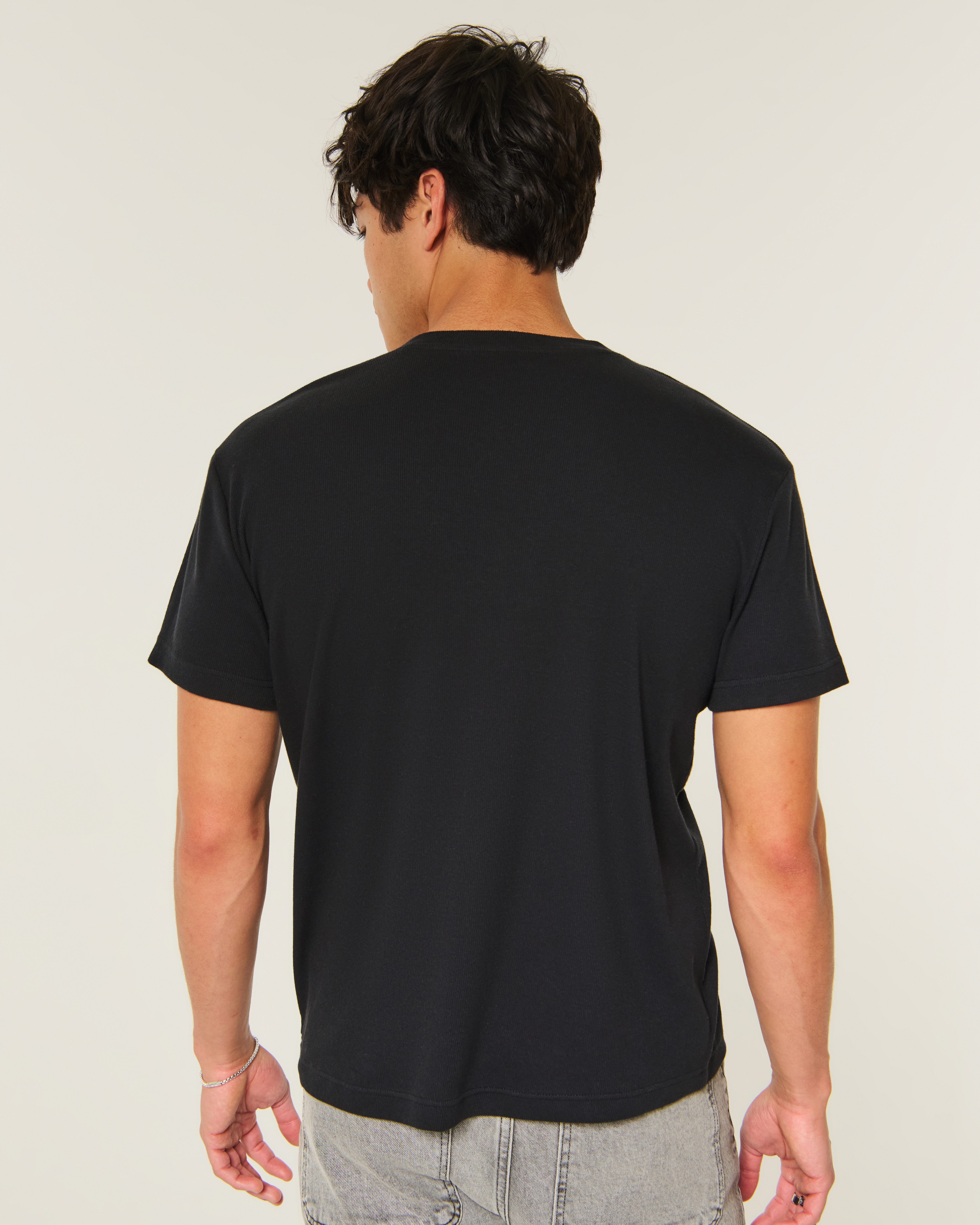 Мужские брюки Hollister Relaxed Short-Sleeve Rib Henley — фото 3