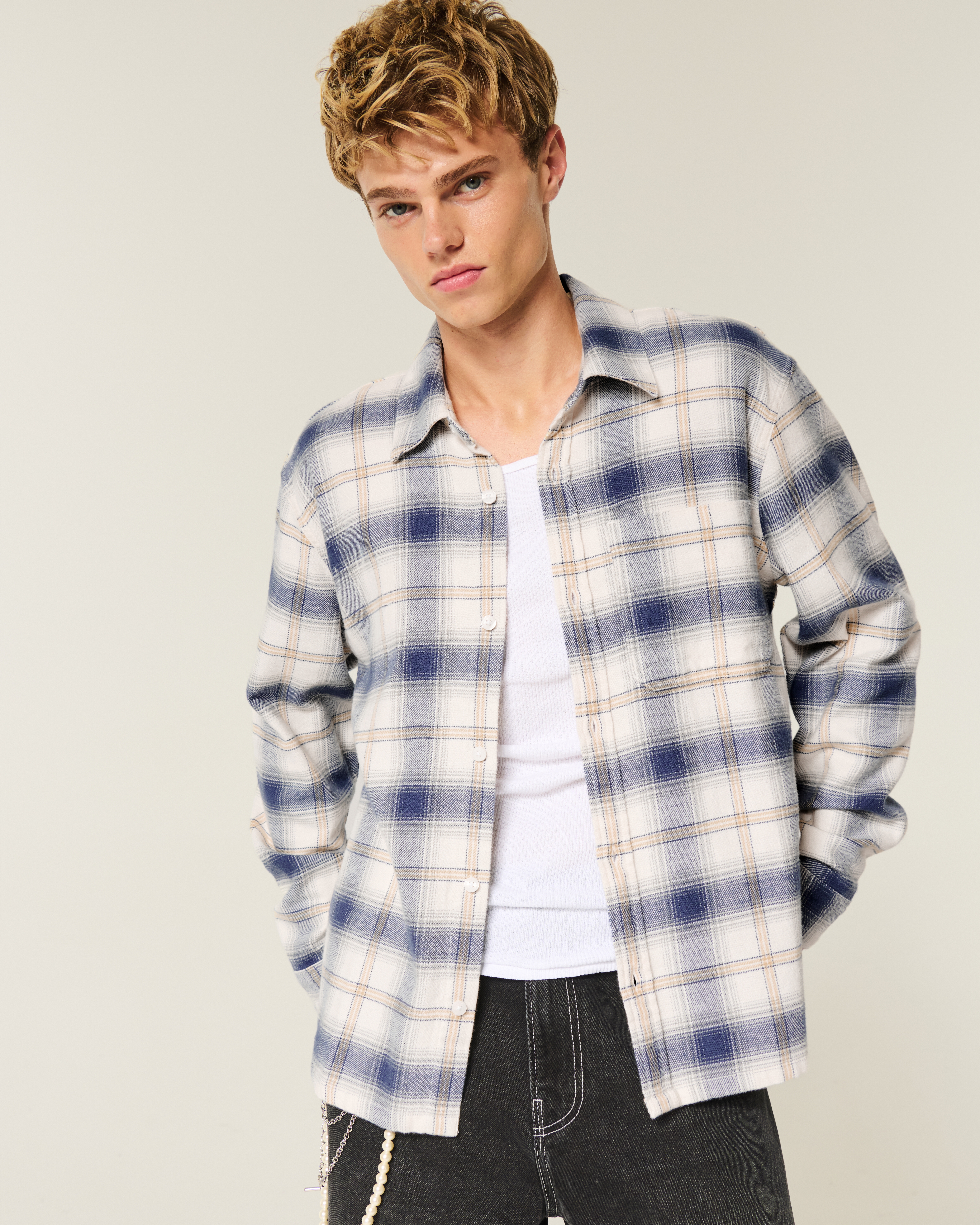 Мужские рубашки Hollister The Ohio State University Buckeyes Graphic Flannel Shirt — фото 3