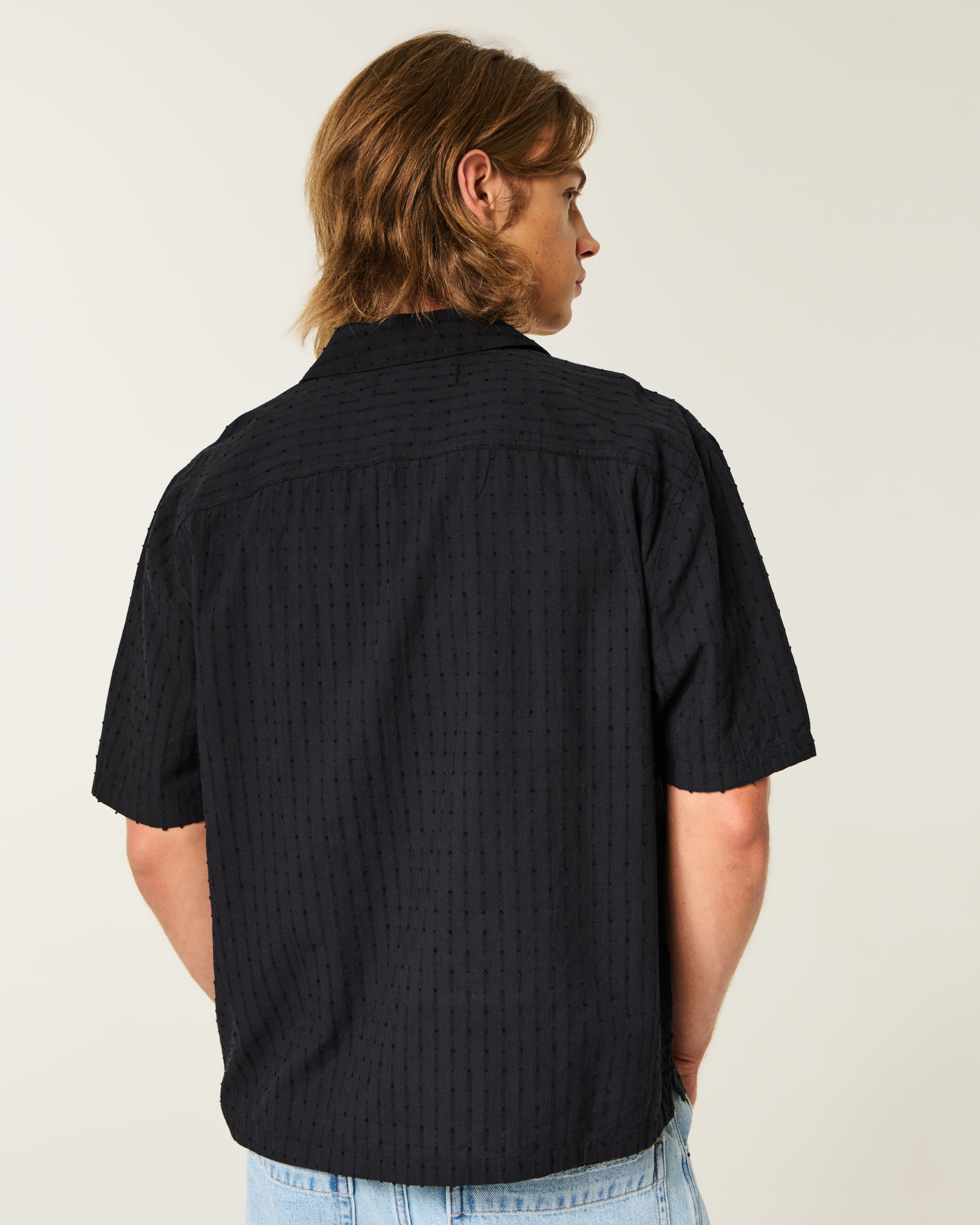 Мужские рубашки Hollister Boxy Short-Sleeve Textural Cotton Shirt — фото 3