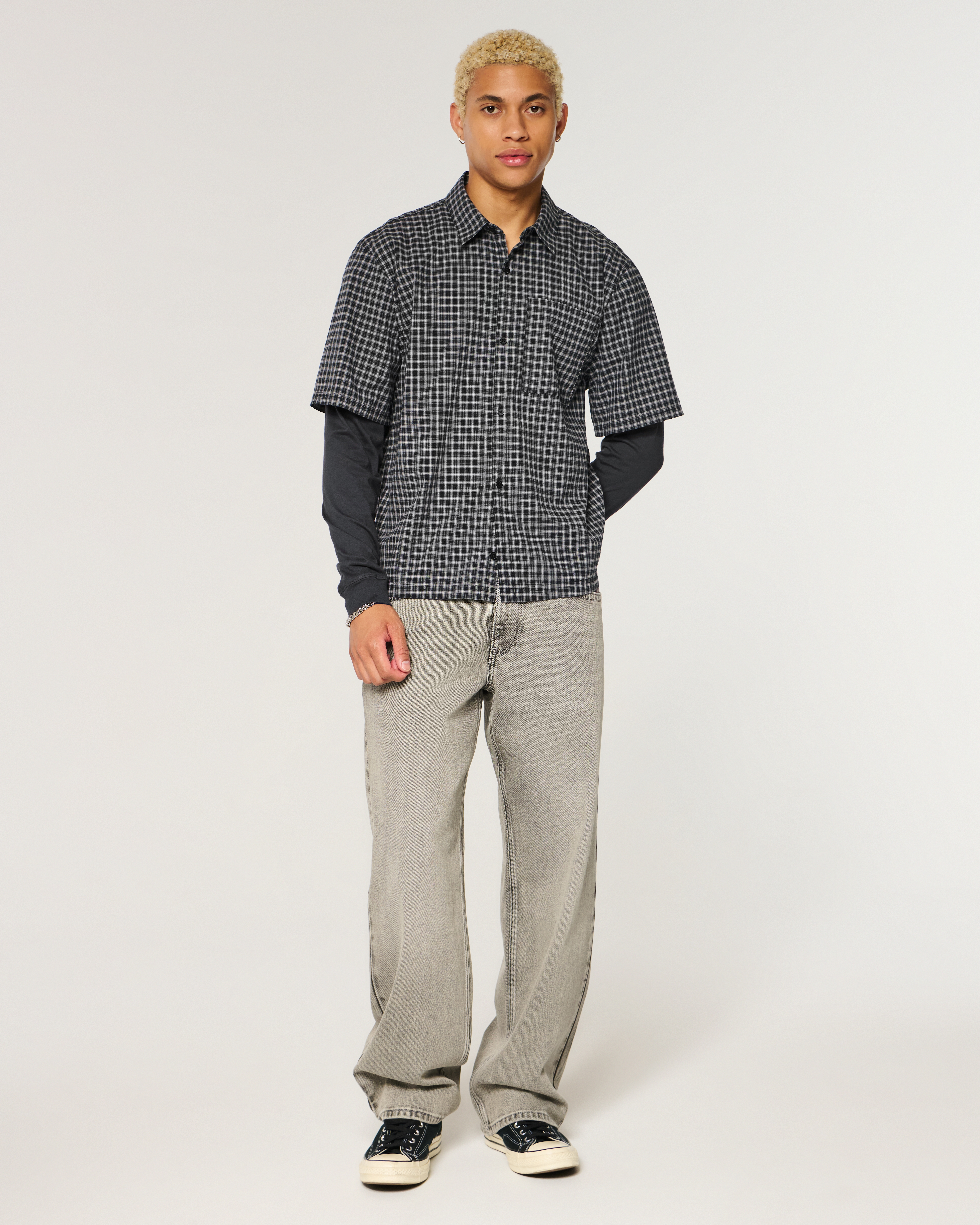 Мужская рубашка Hollister Boxy Layered 2-in-1 Graphic, цвет: Чёрный клетчатый — фото 3