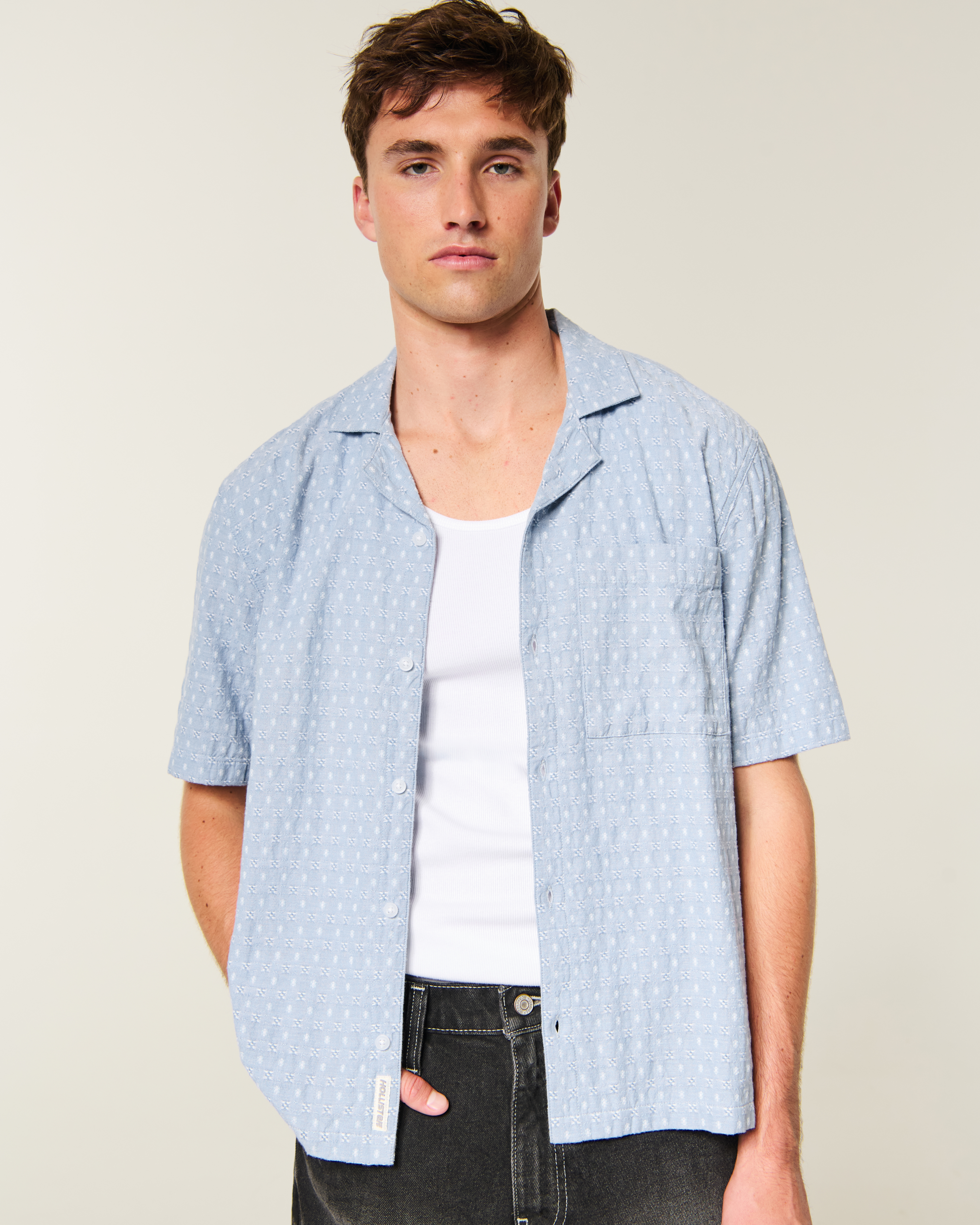 Мужские рубашки Hollister Boxy Short-Sleeve Textured Button-Through Shirt — фото 2