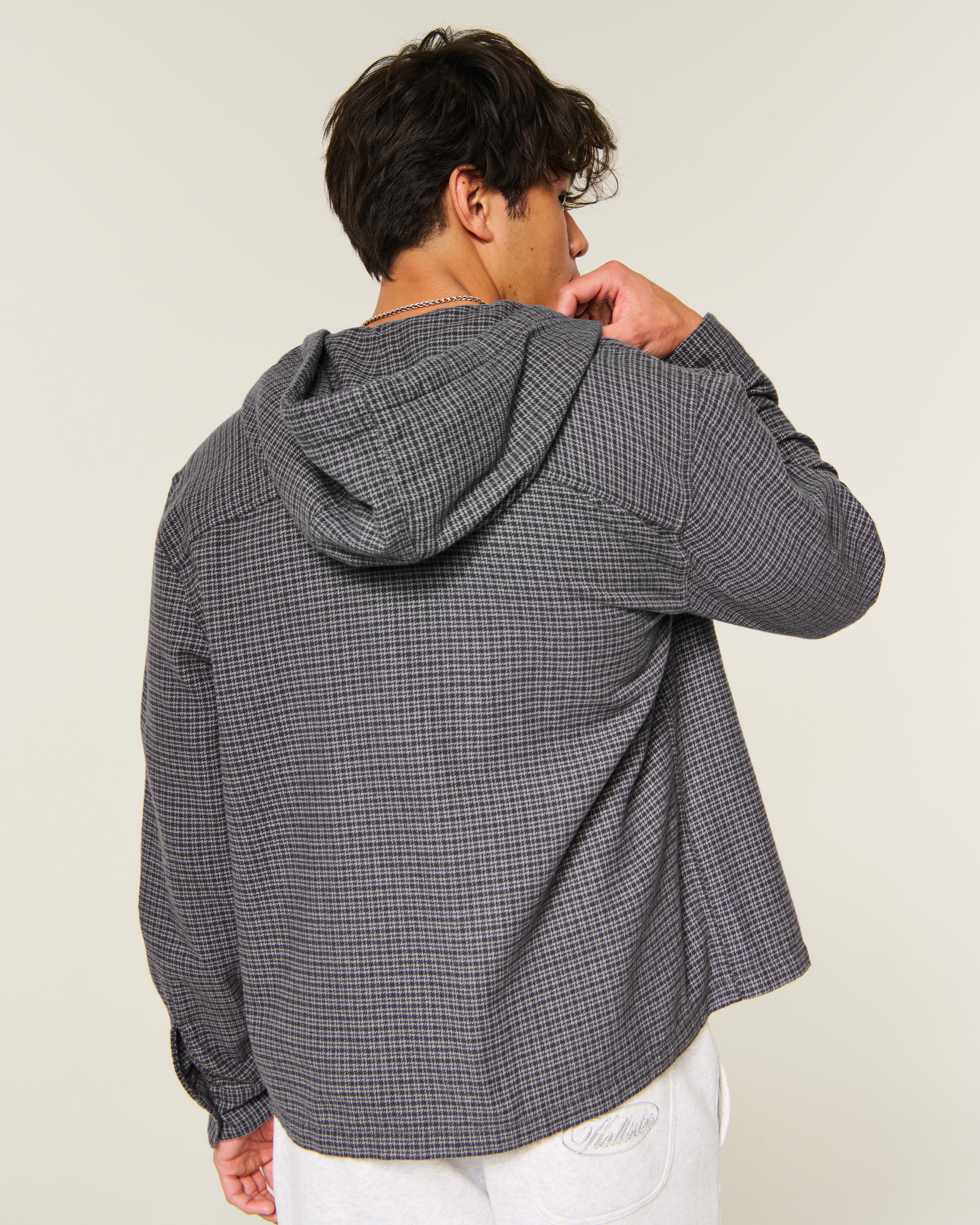 Мужские рубашки Hollister Boxy Hooded Button-Through Flannel Shirt — фото 3