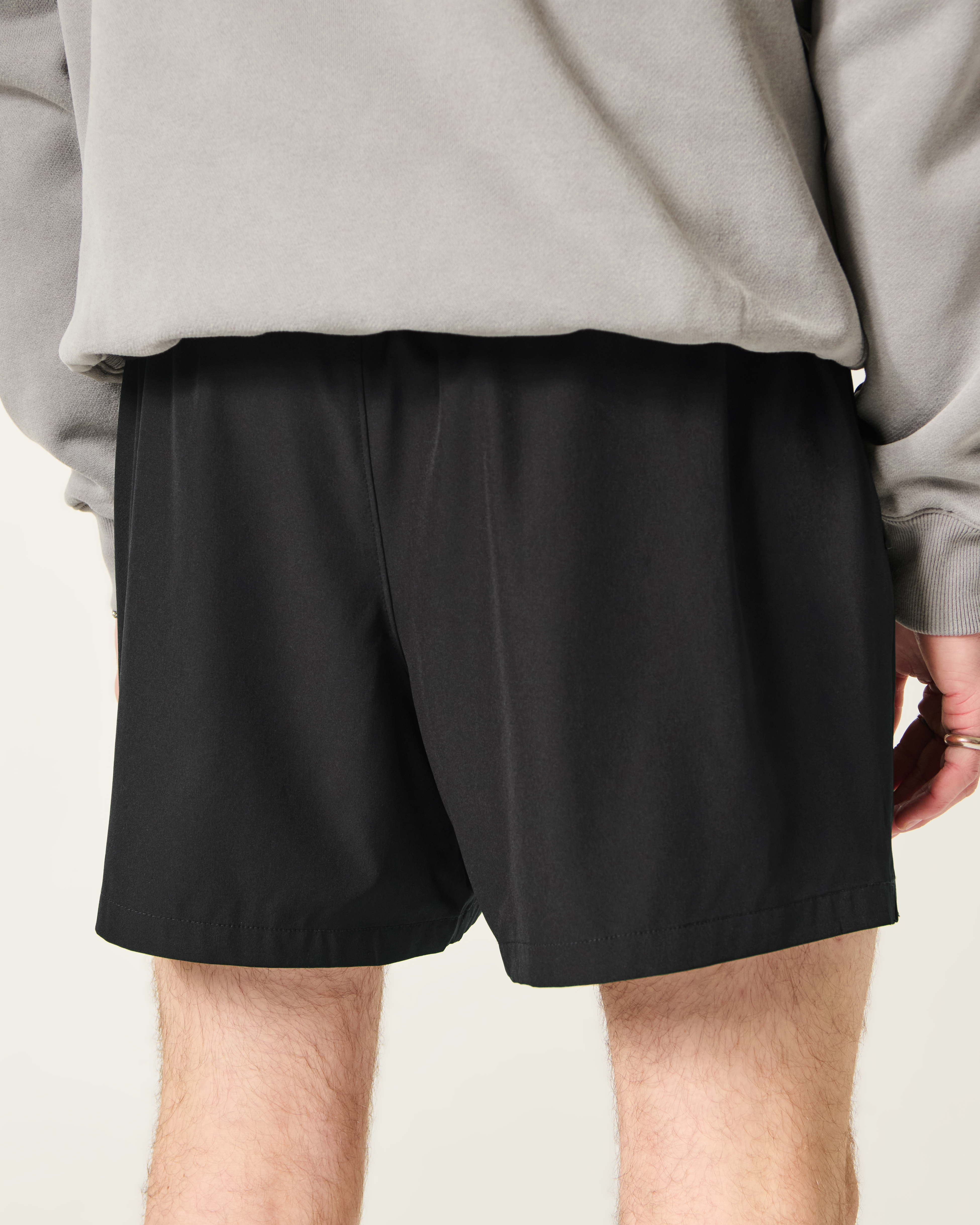 Мужские спортивные шорты Hollister Mid-Thigh Hybrid — фото 3
