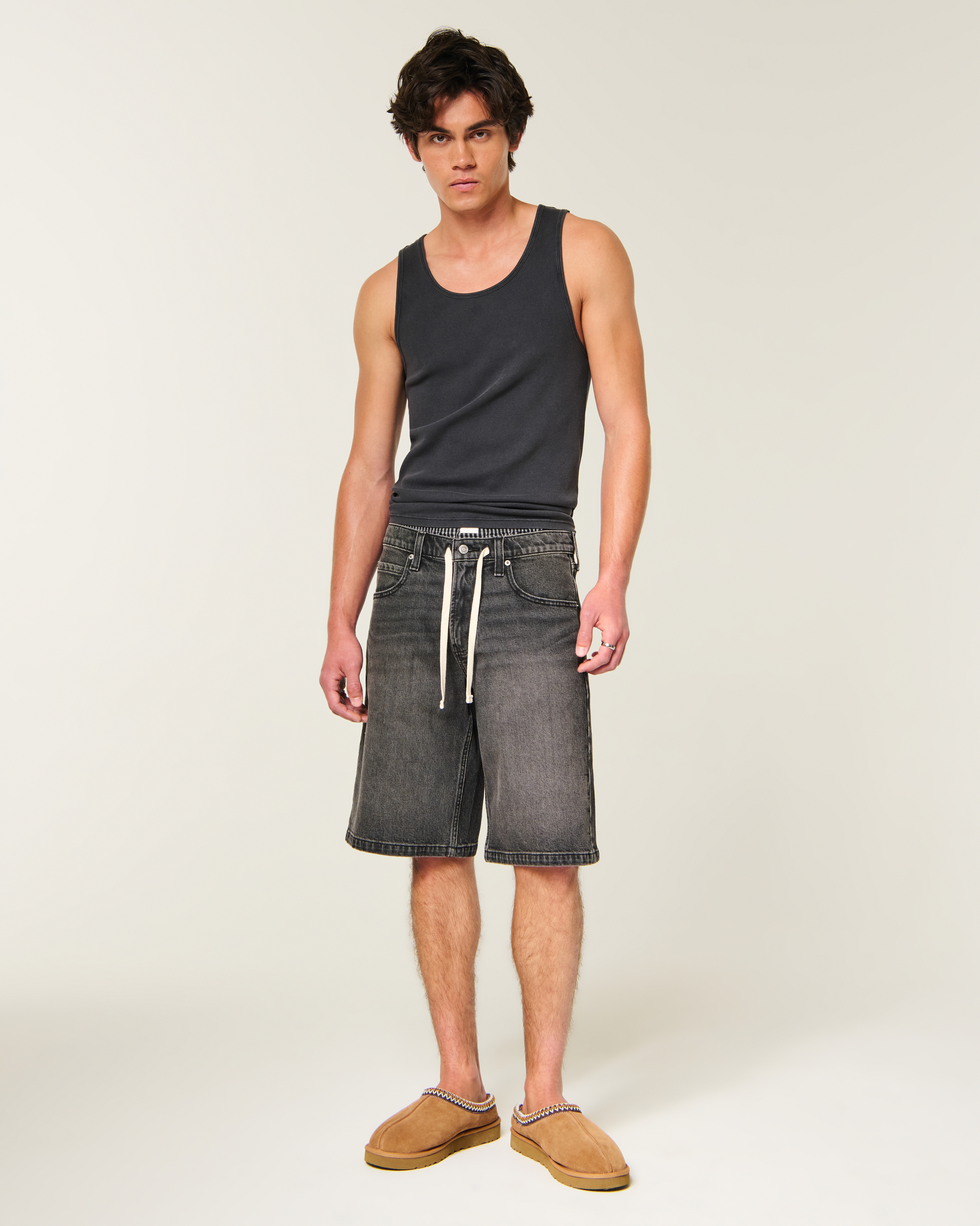 Мужские шорты Hollister Low-Rise Drawstring Waist Baggy Jean Shorts — фото 2