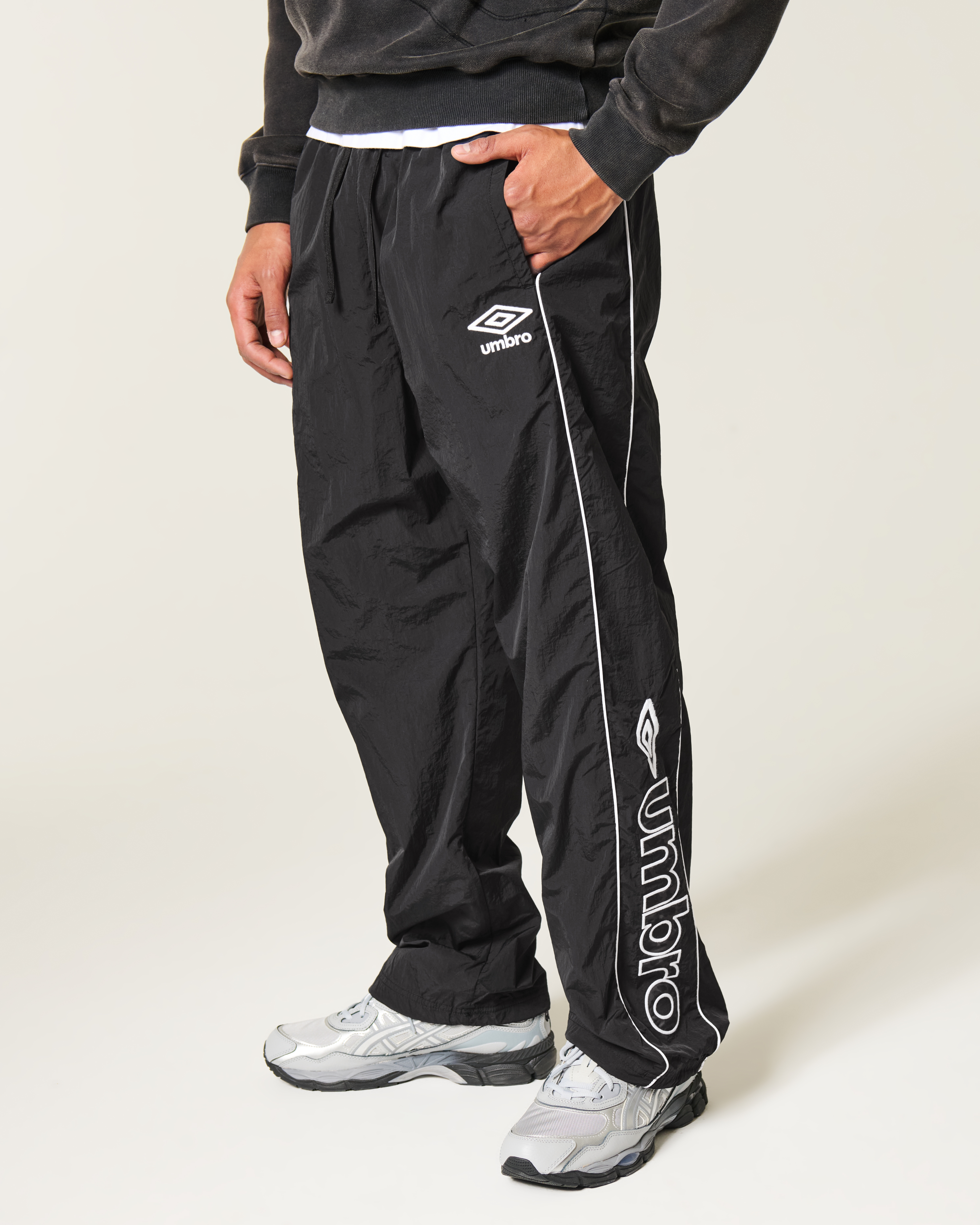Мужские брюки Hollister Baggy Track Pants — фото 3