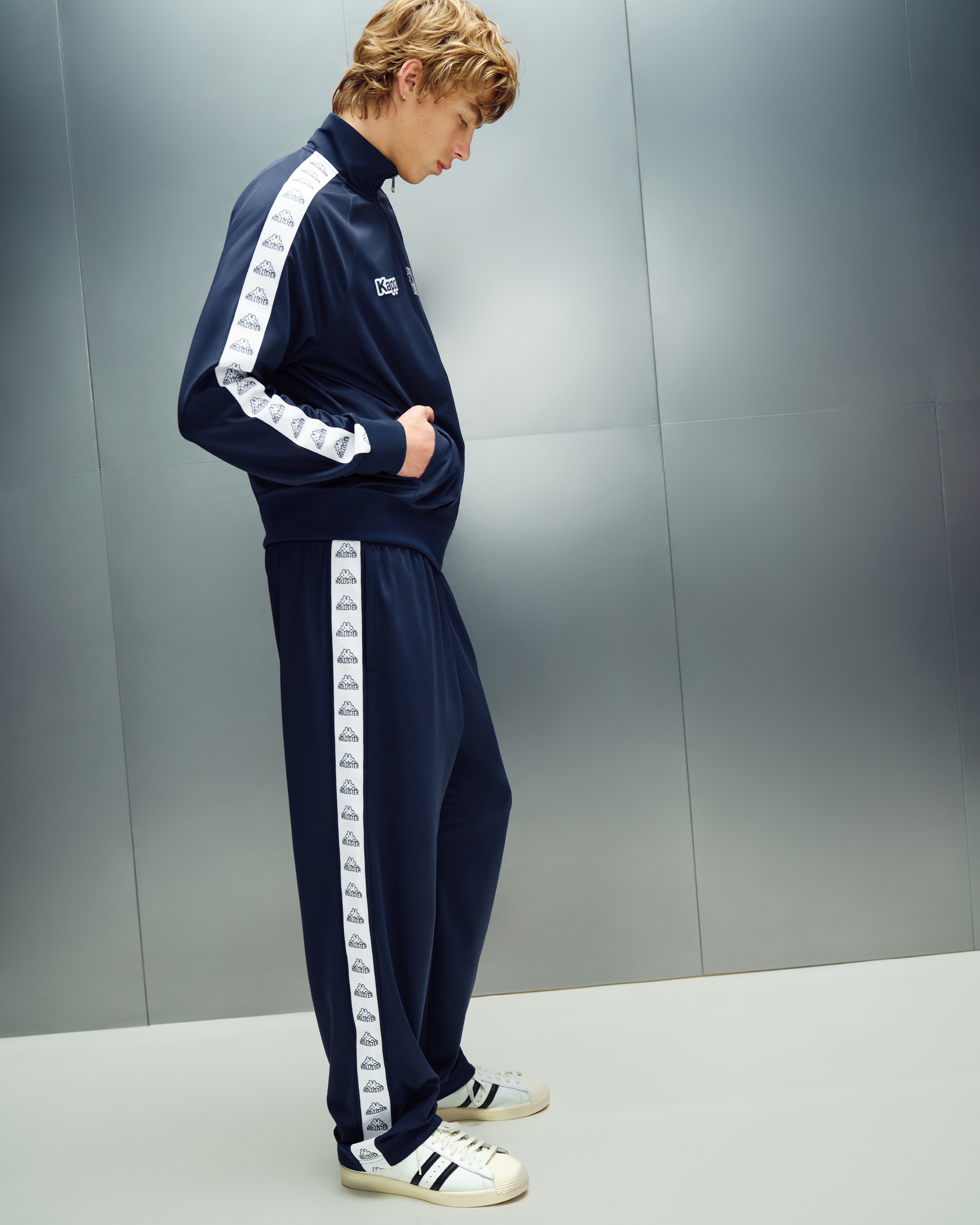 Мужские брюки Hollister + Kappa Logo Baggy Soccer Pants — фото 2
