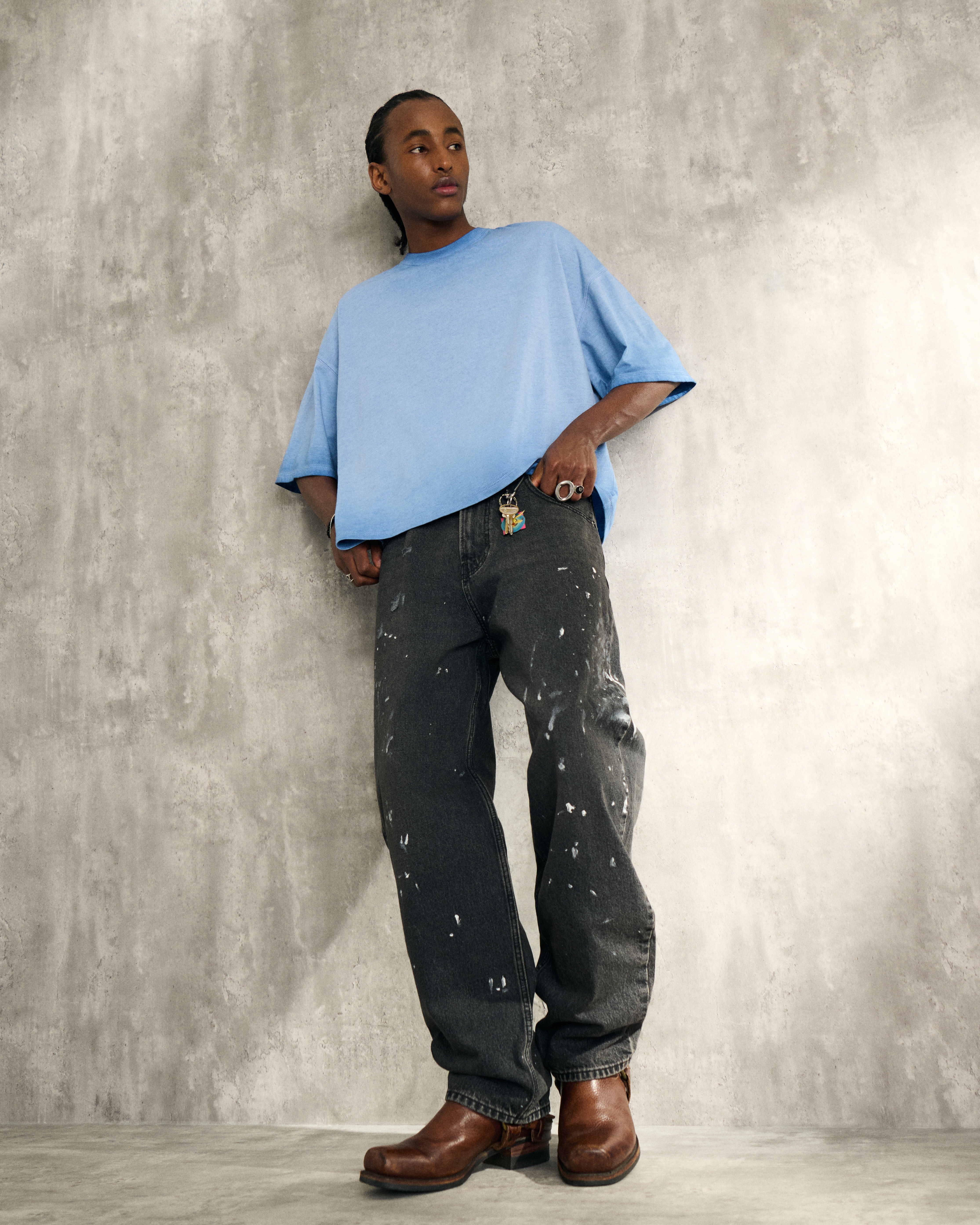 Мужские джинсы Hollister Washed Black Paint Splatter Skater Baggy Jeans — фото 2
