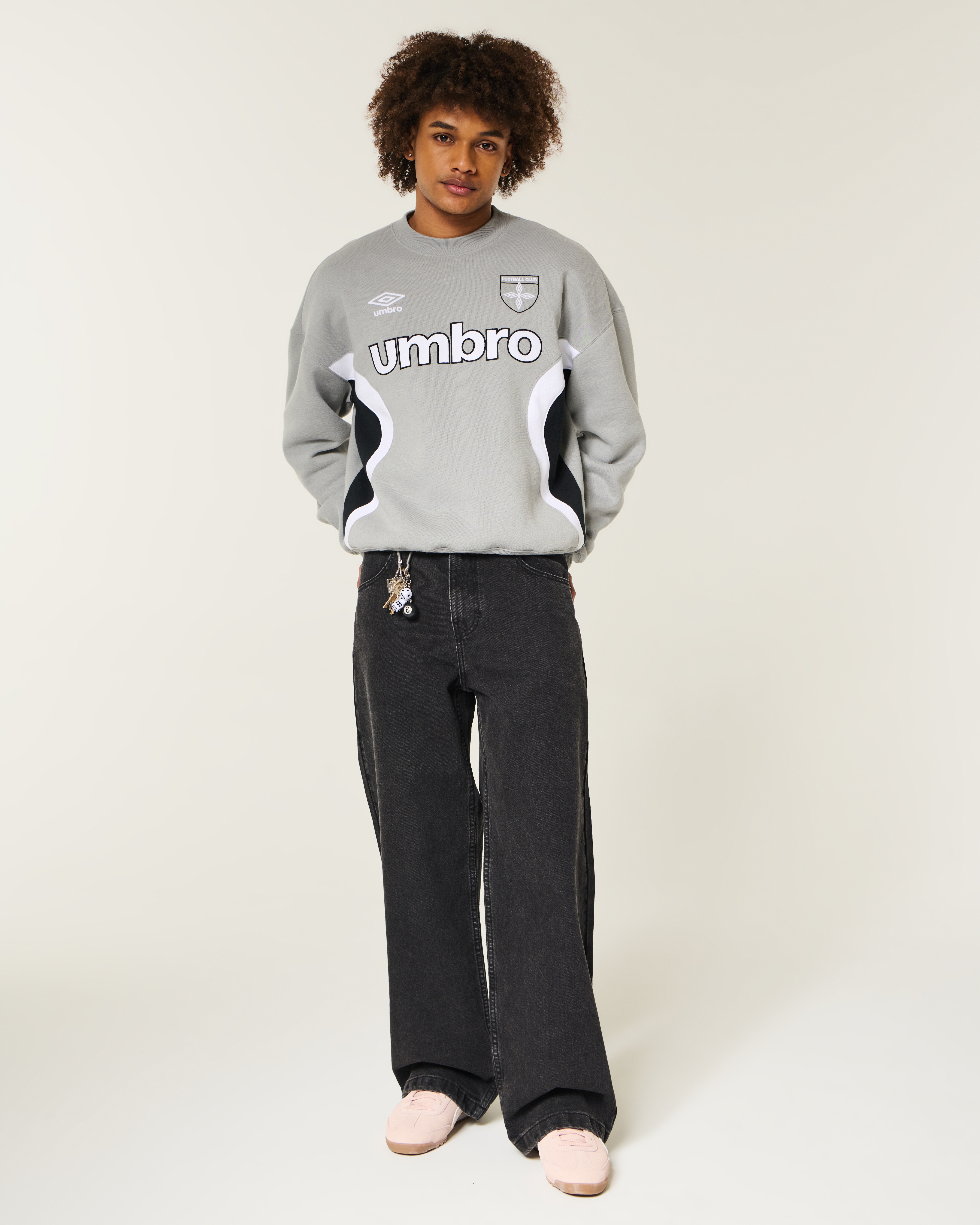 Мужские джинсы Hollister Dragon Graphic Super Baggy Jeans — фото 2