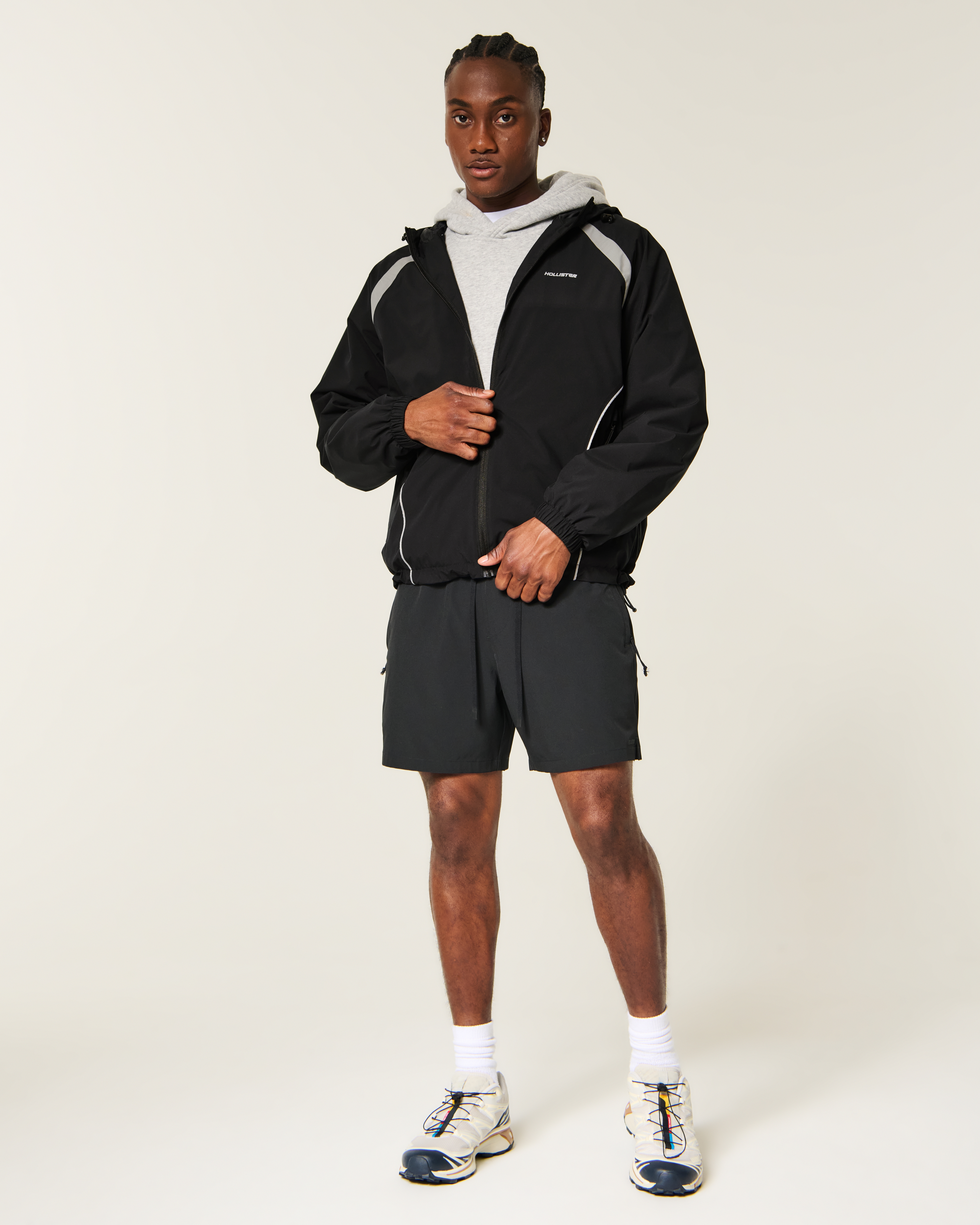 Мужские куртки Hollister Hooded Windbreaker Jacket — фото 3