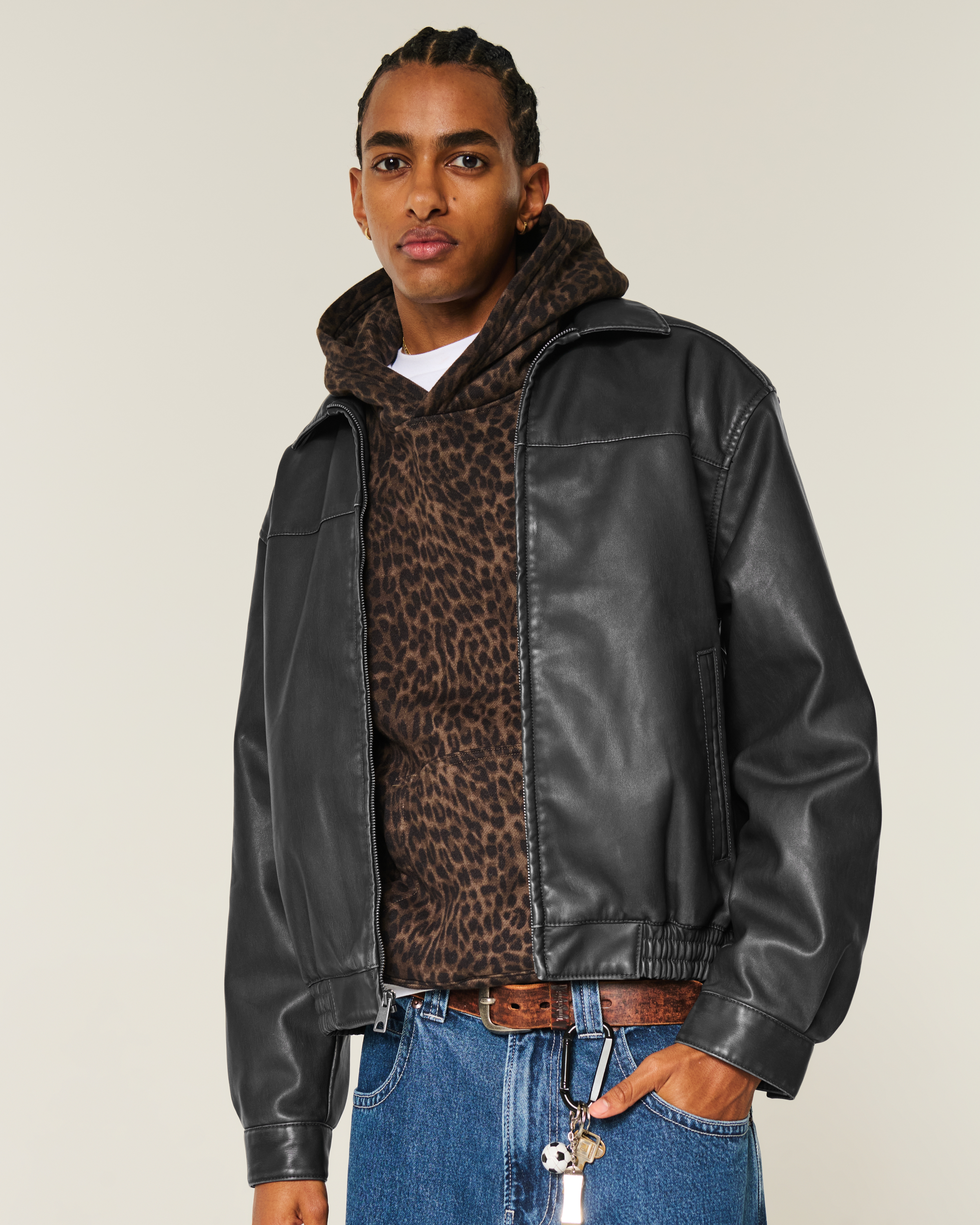 Мужские куртки Hollister Vegan Leather Zip-Up Jacket — фото 2