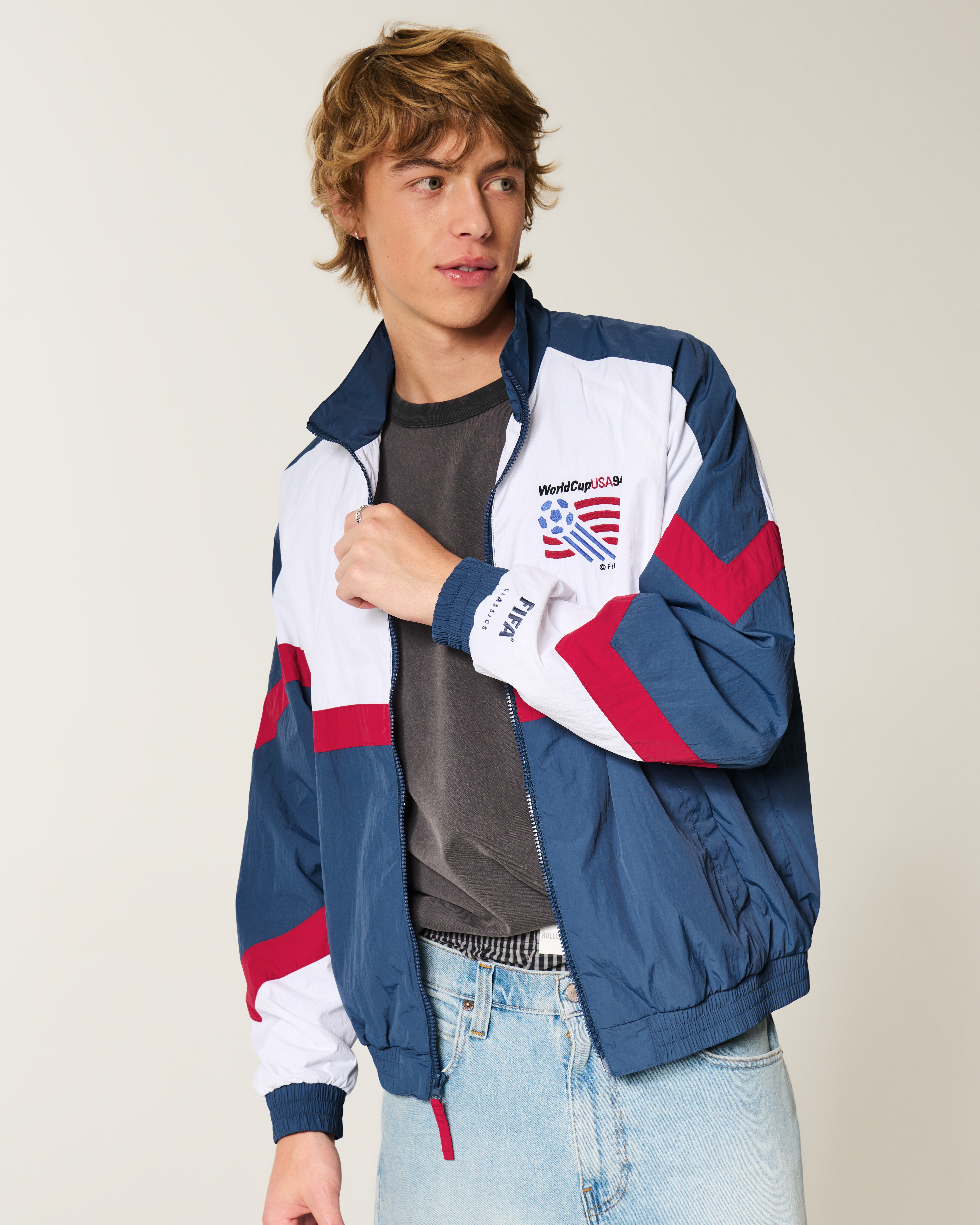 Мужские куртки Hollister 1994 FIFA World Cup™ USA Graphic Jacket — фото 3
