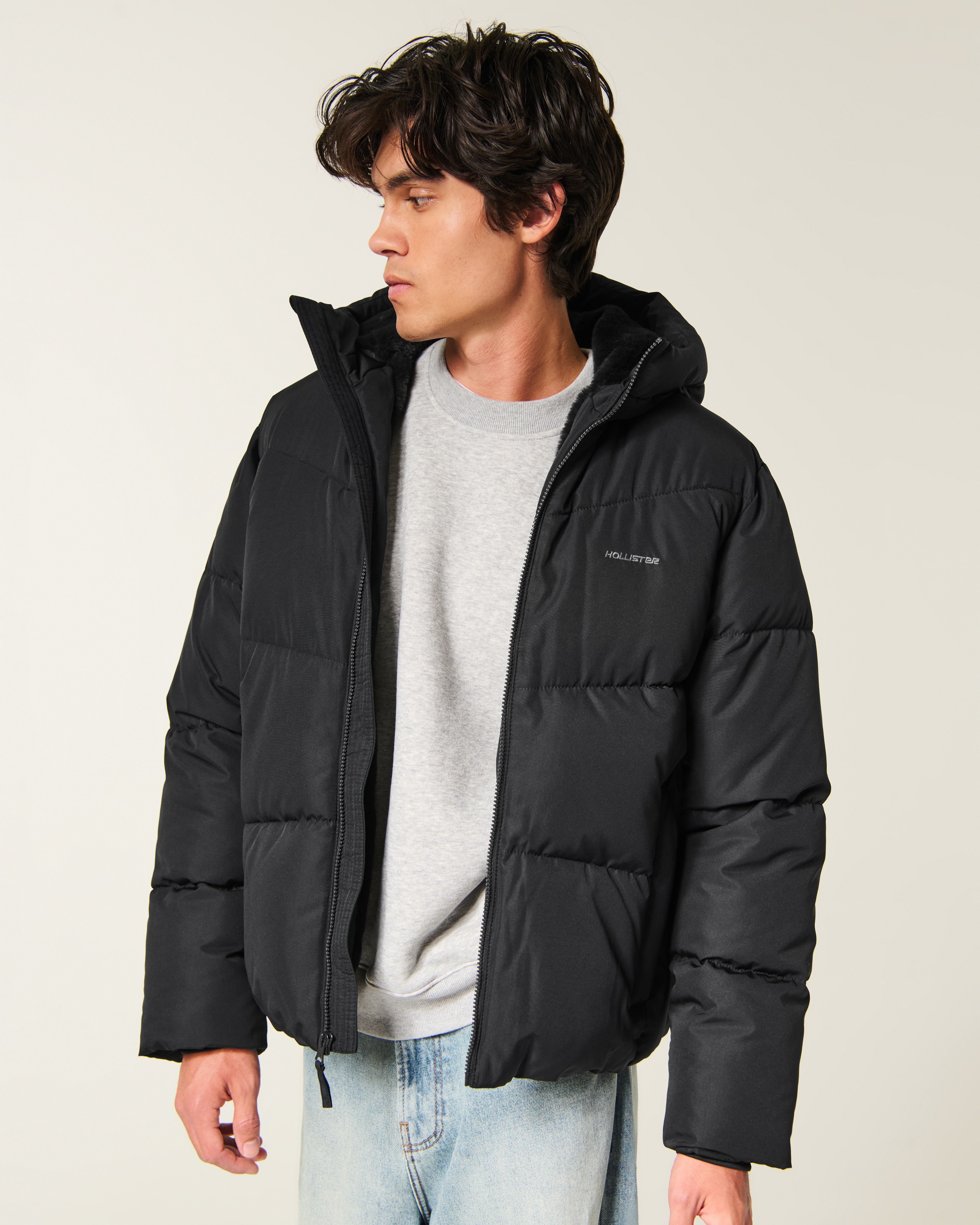 Мужская куртка Hollister Feel Good Faux Fur-Lined Puffer, цвет: Чёрный — фото 2