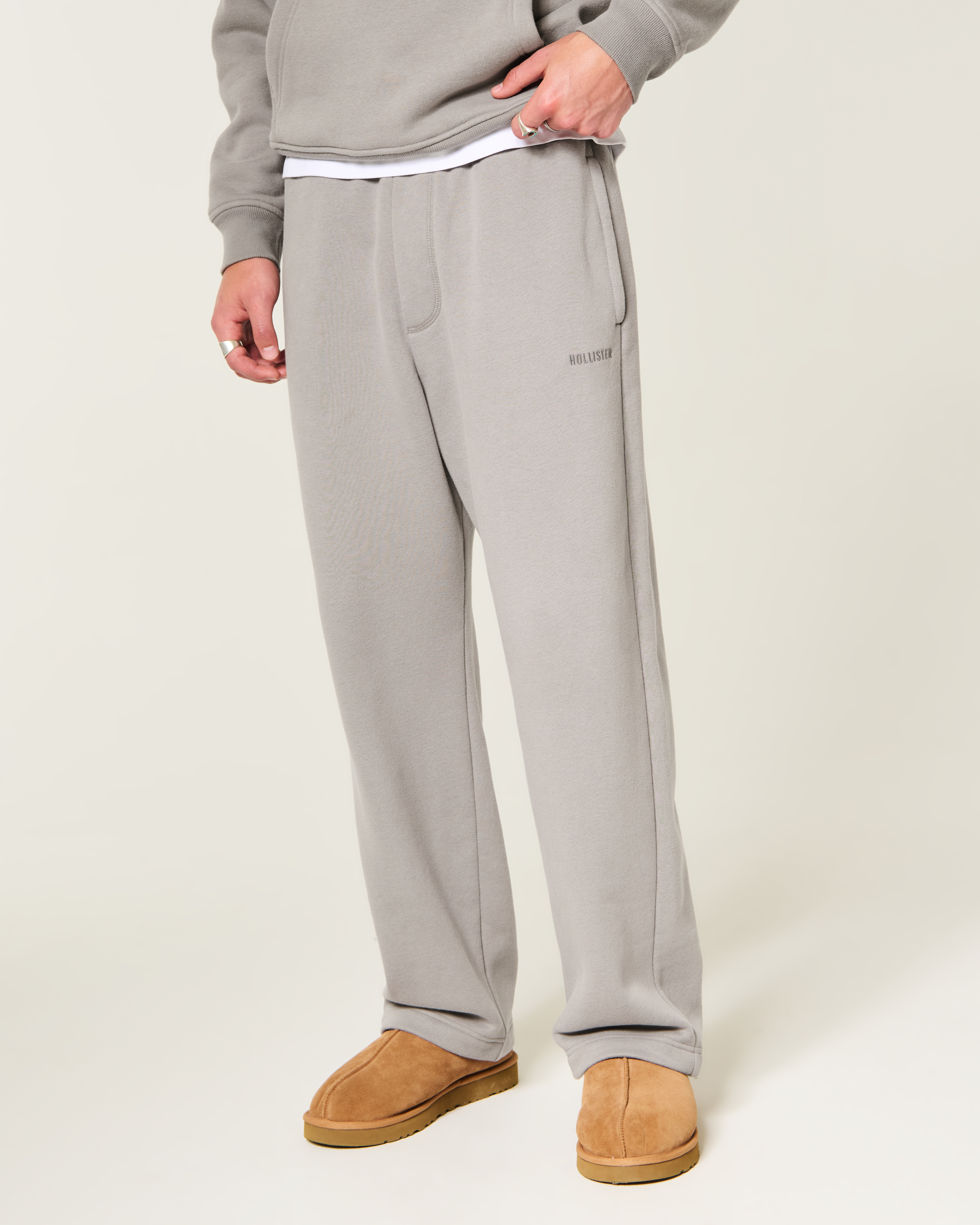 Мужские брюки Hollister Feel Good x Target Baggy Sweatpants — фото 4