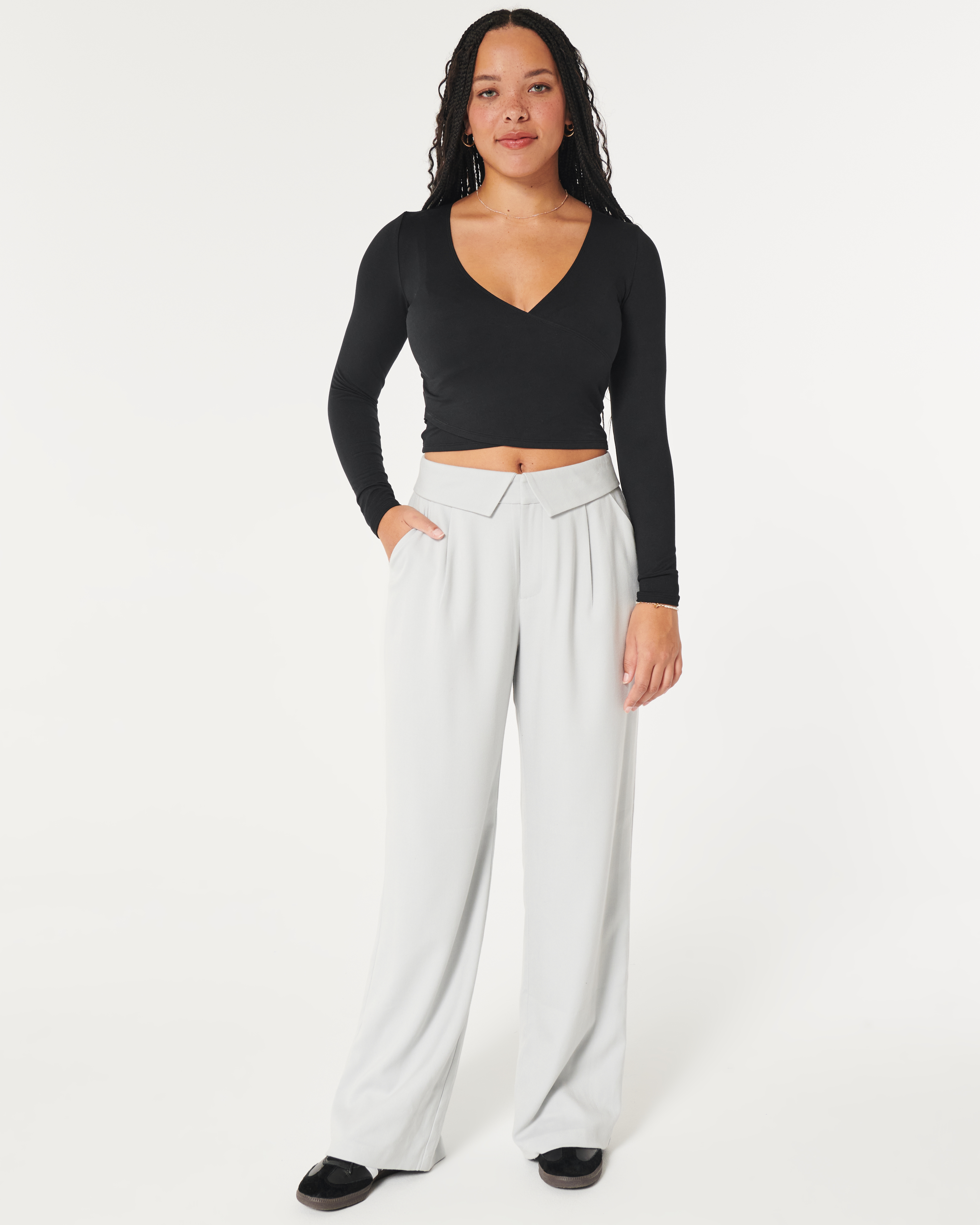 Женский топ Hollister Long-Sleeve Seamless Fabric Wrap Top, цвет: Чёрный — фото 3