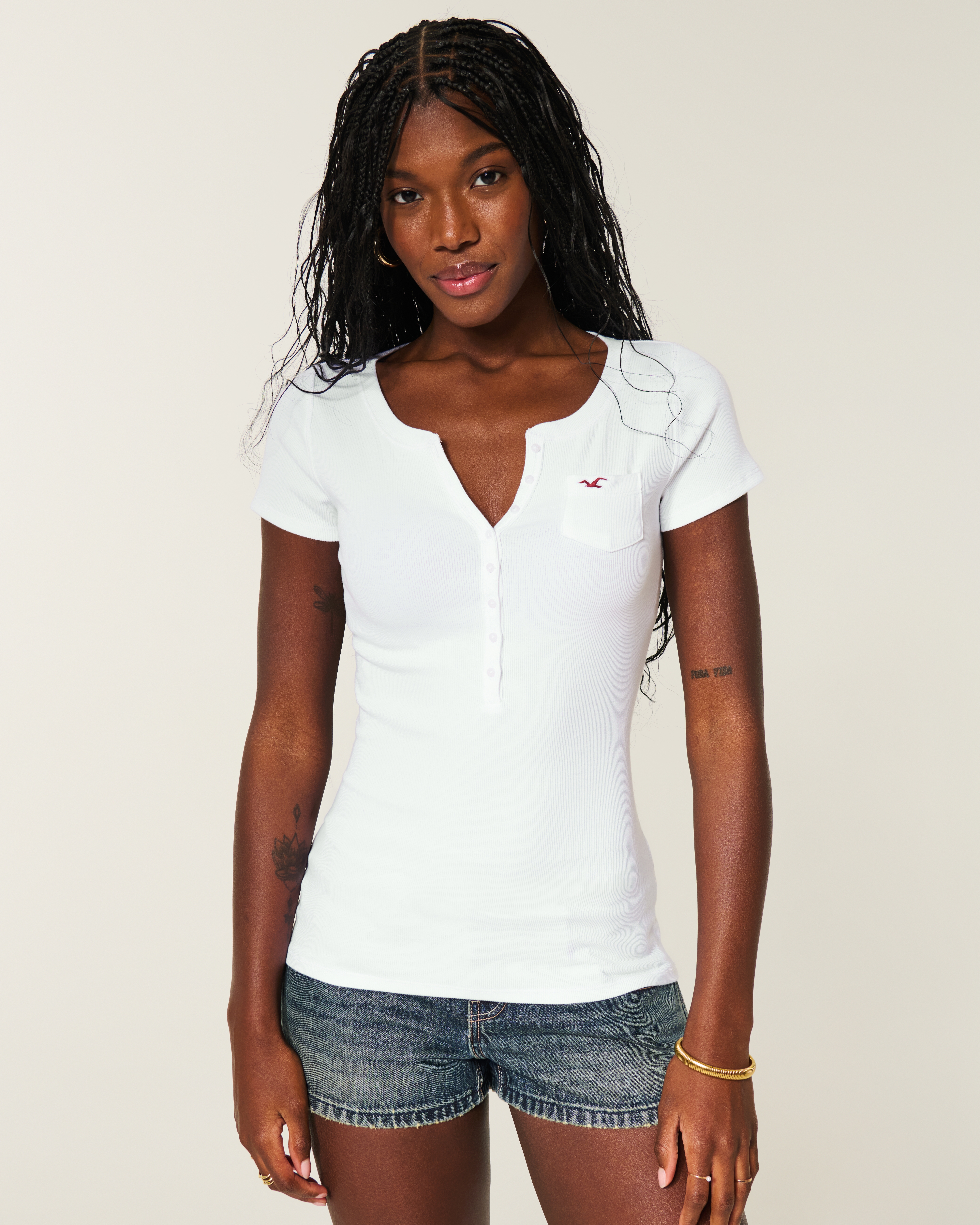 Женские брюки Hollister Short-Sleeve Pocket Henley — фото 2