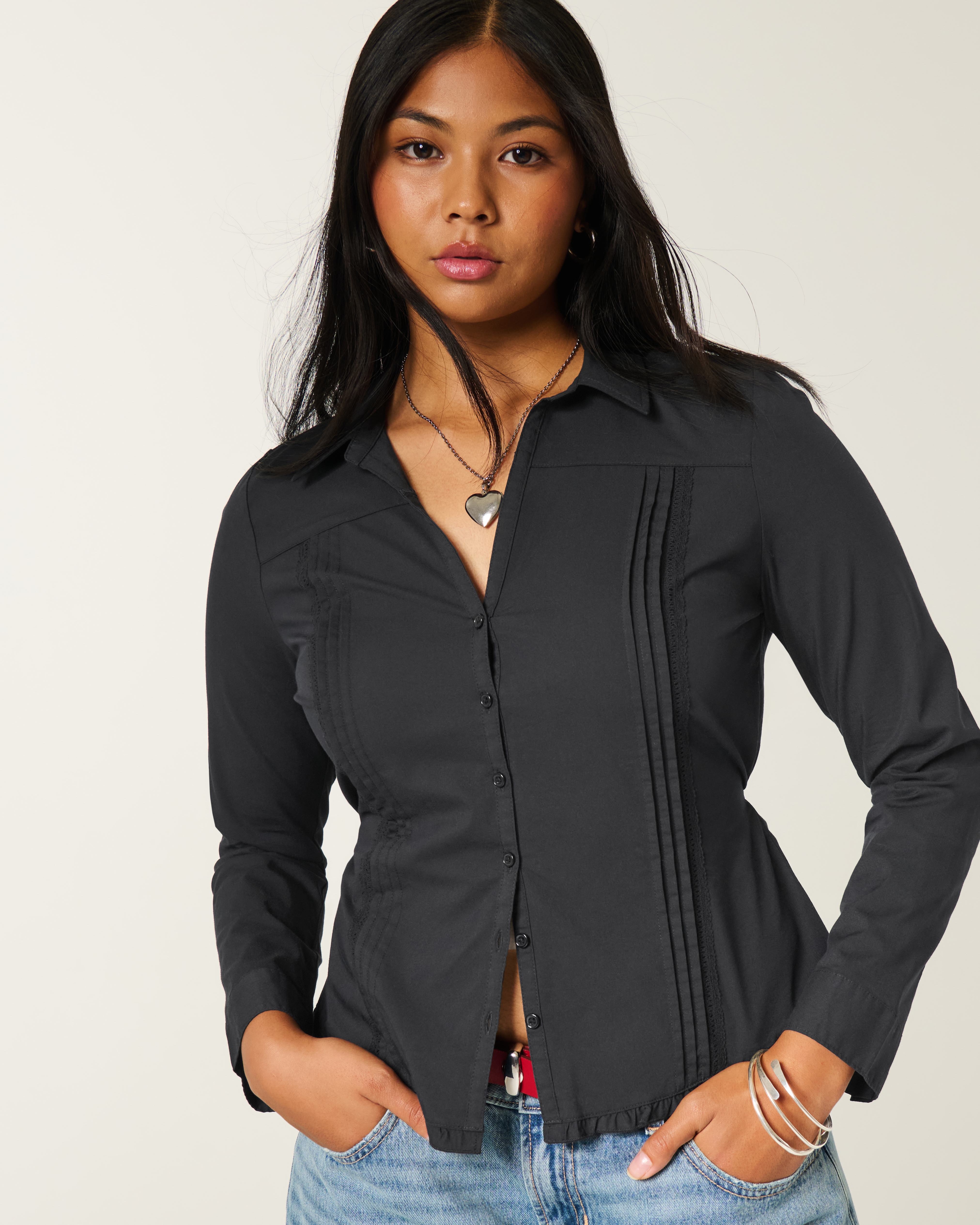 Женские рубашки Hollister Lace Inset Button Front Shirt — фото 2