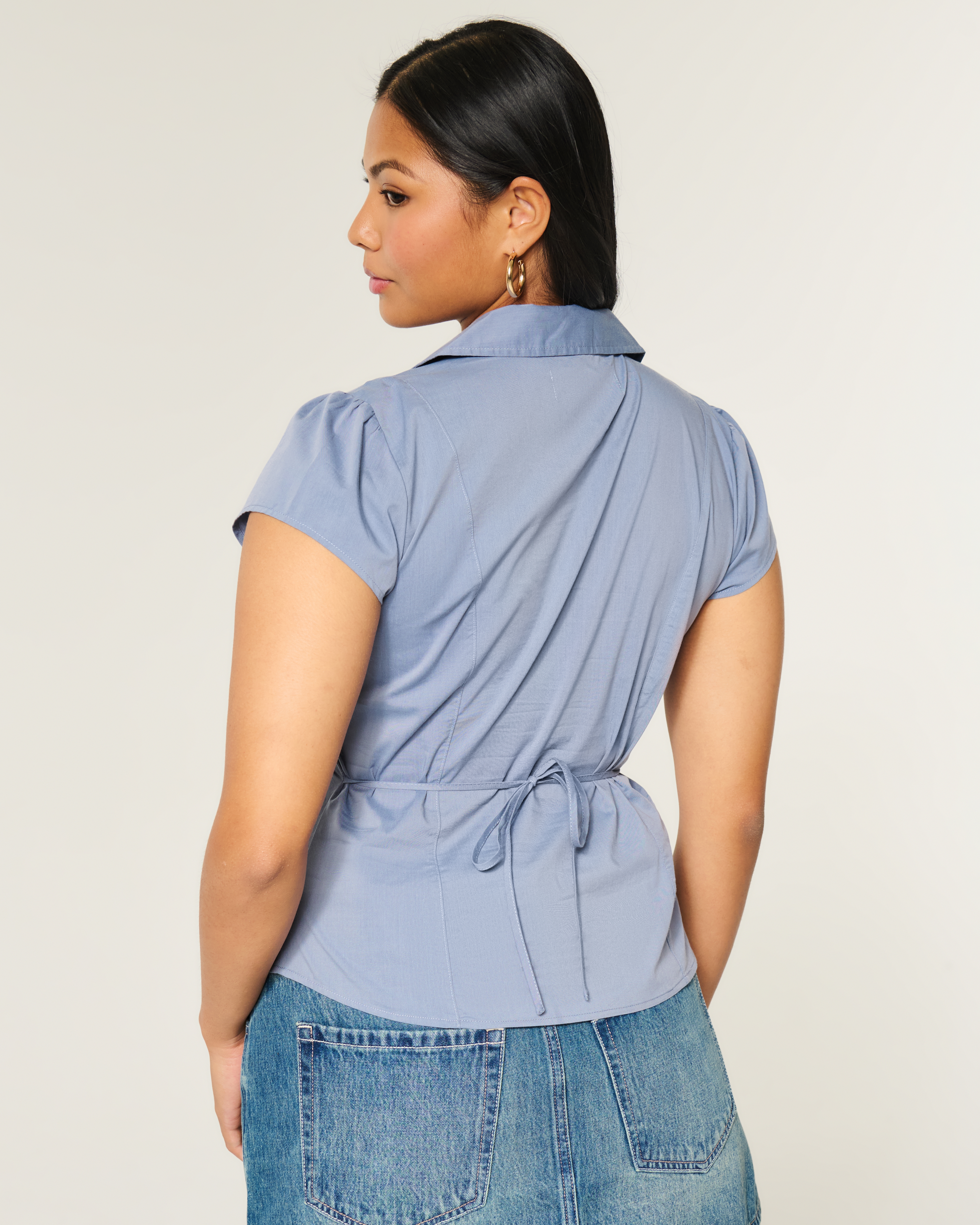 Женские рубашки Hollister Short-Sleeve Ruched Shirt — фото 3
