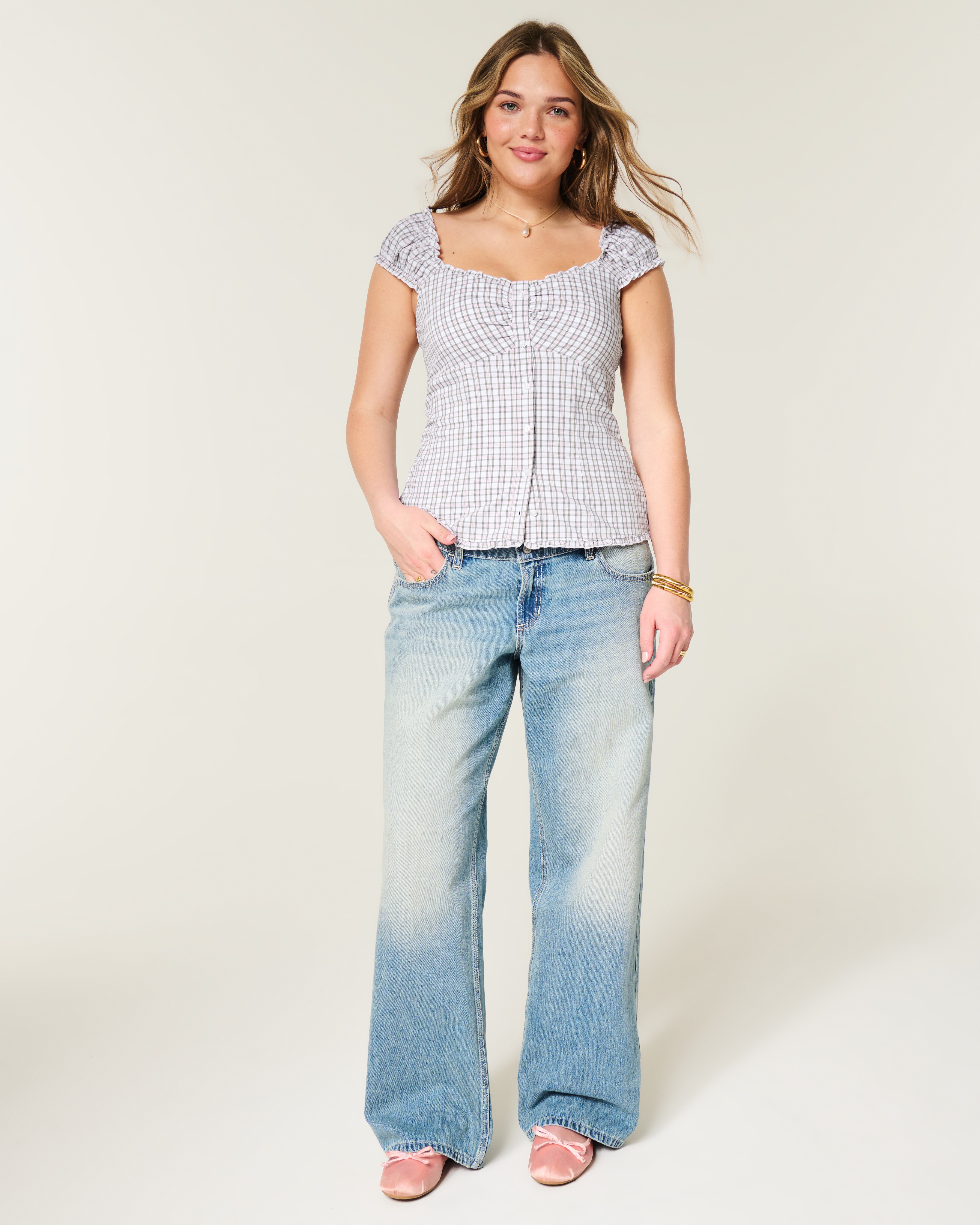 Женские топы Hollister On/Off-the-Shoulder Ruffle Trim Top — фото 3