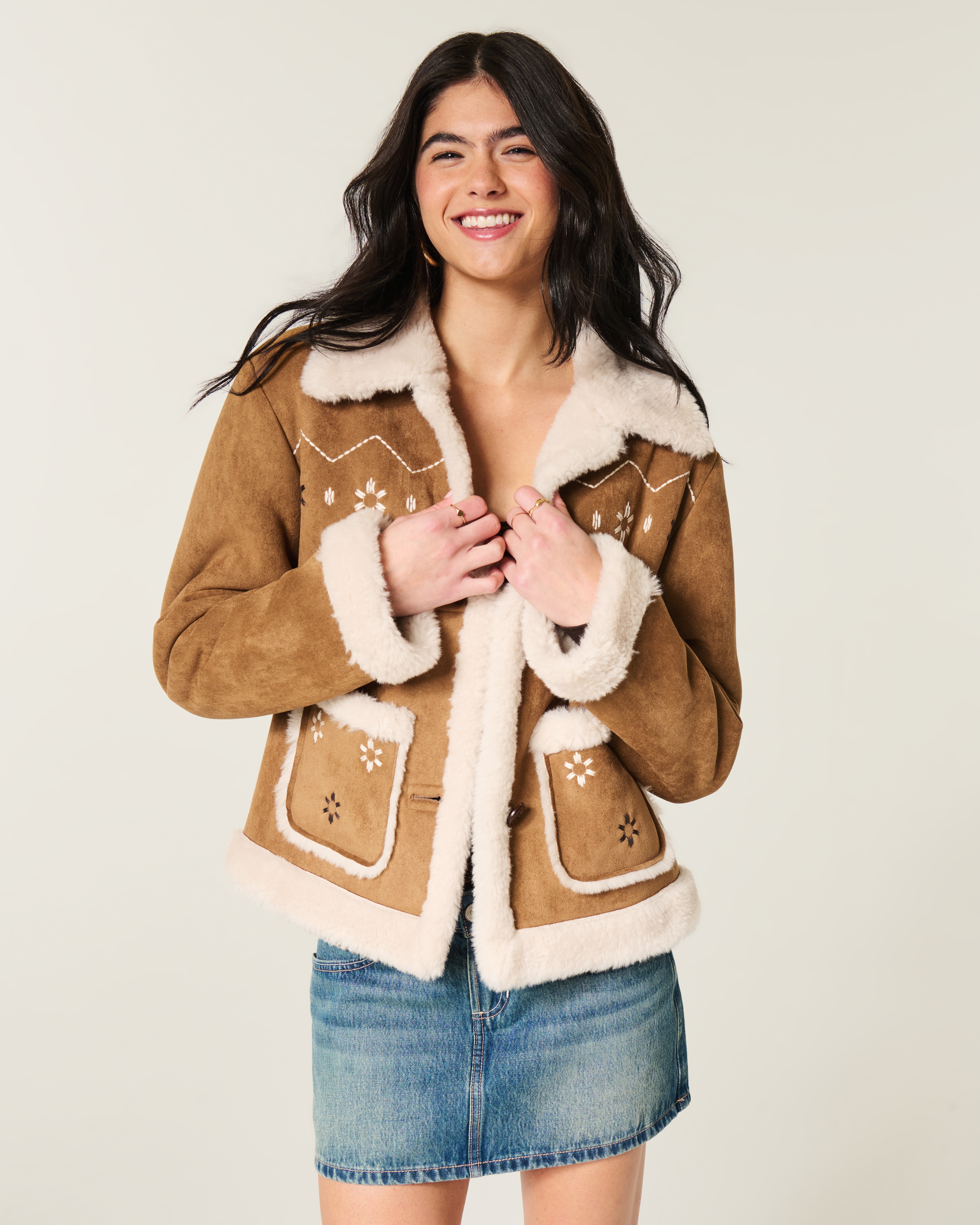 Женские куртки Hollister Faux Shearling Jacket — фото 3