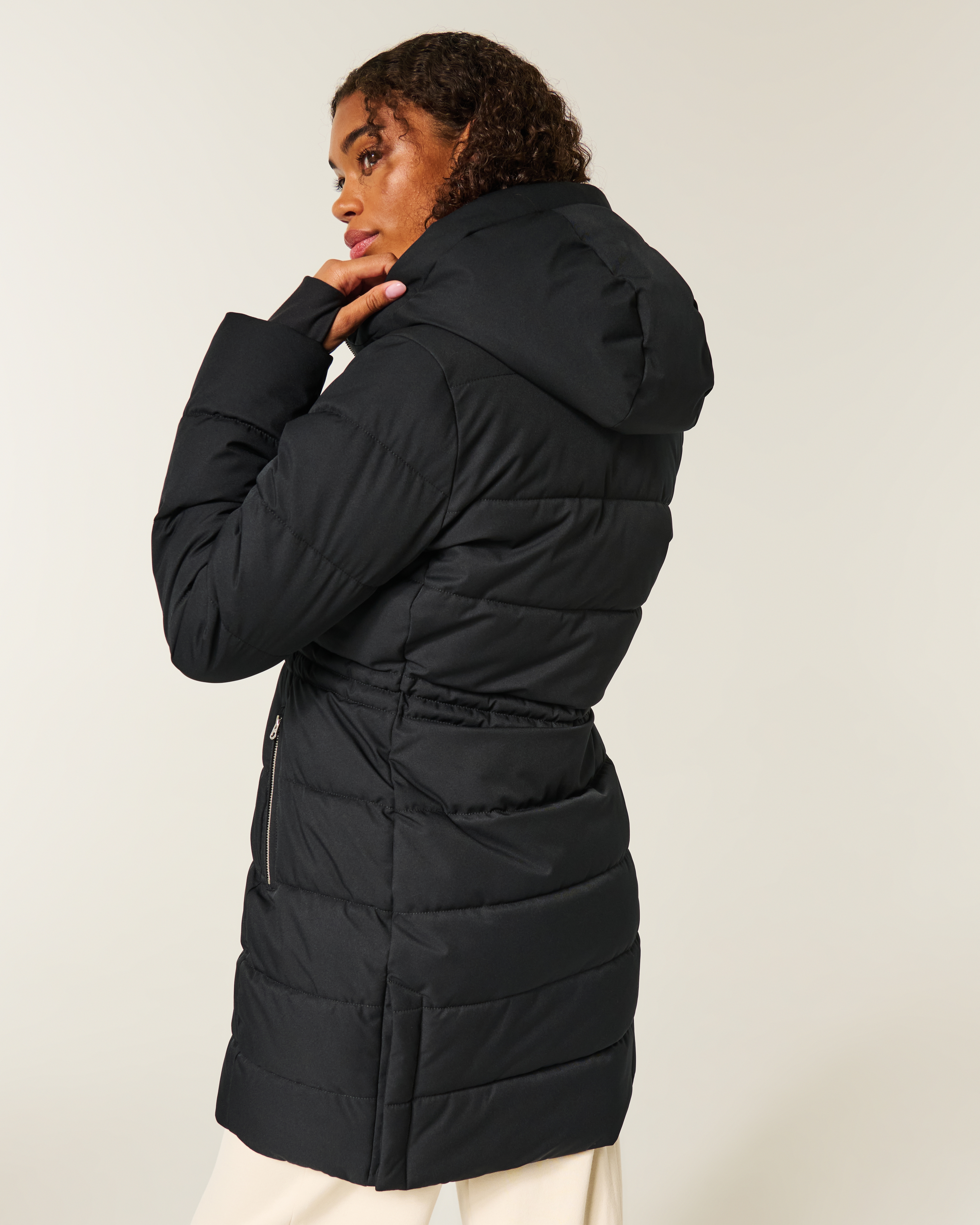 Женские куртки Hollister Faux Fur-Lined Puffer Parka — фото 3