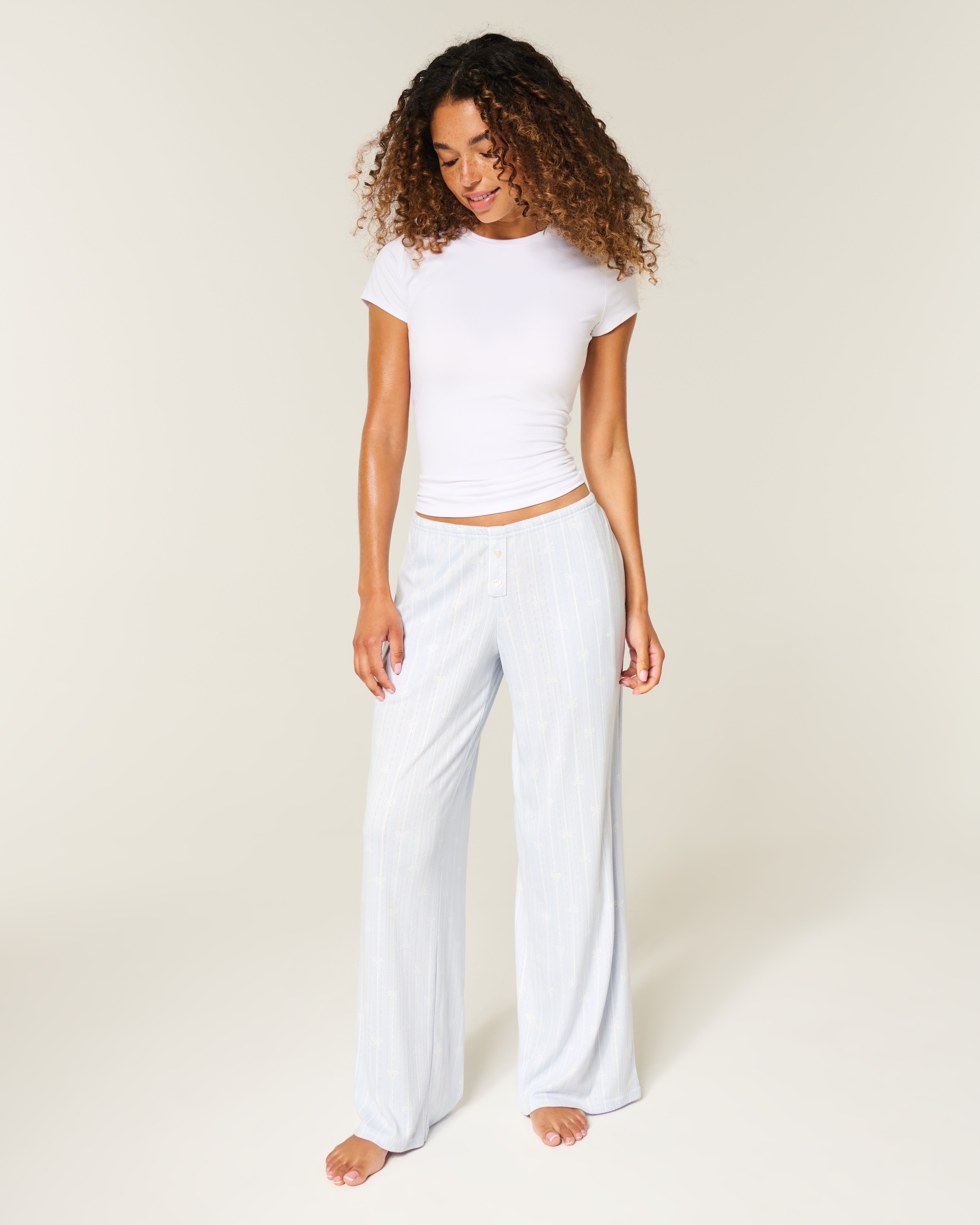 Женские брюки Hollister Always Cozy Pointelle Wide-Leg Boxer Pants — фото 2